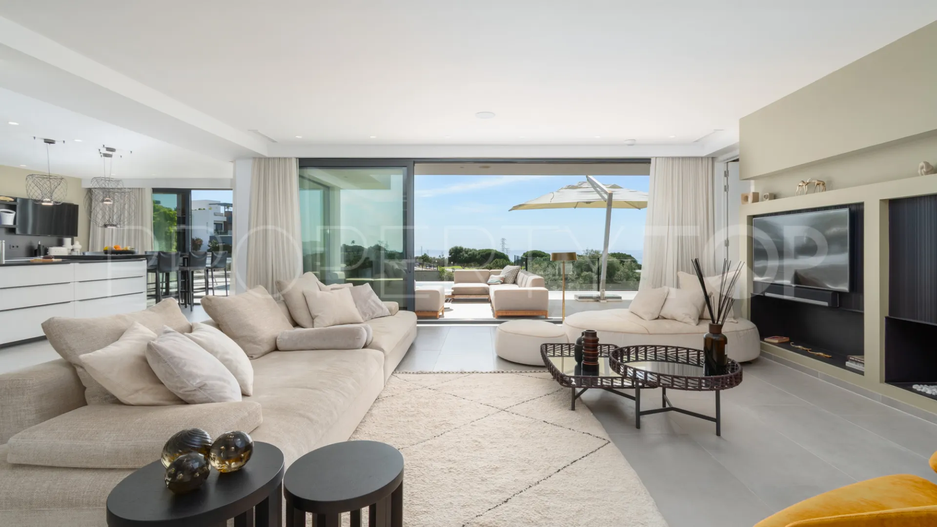 5 bedrooms villa in Cabopino for sale