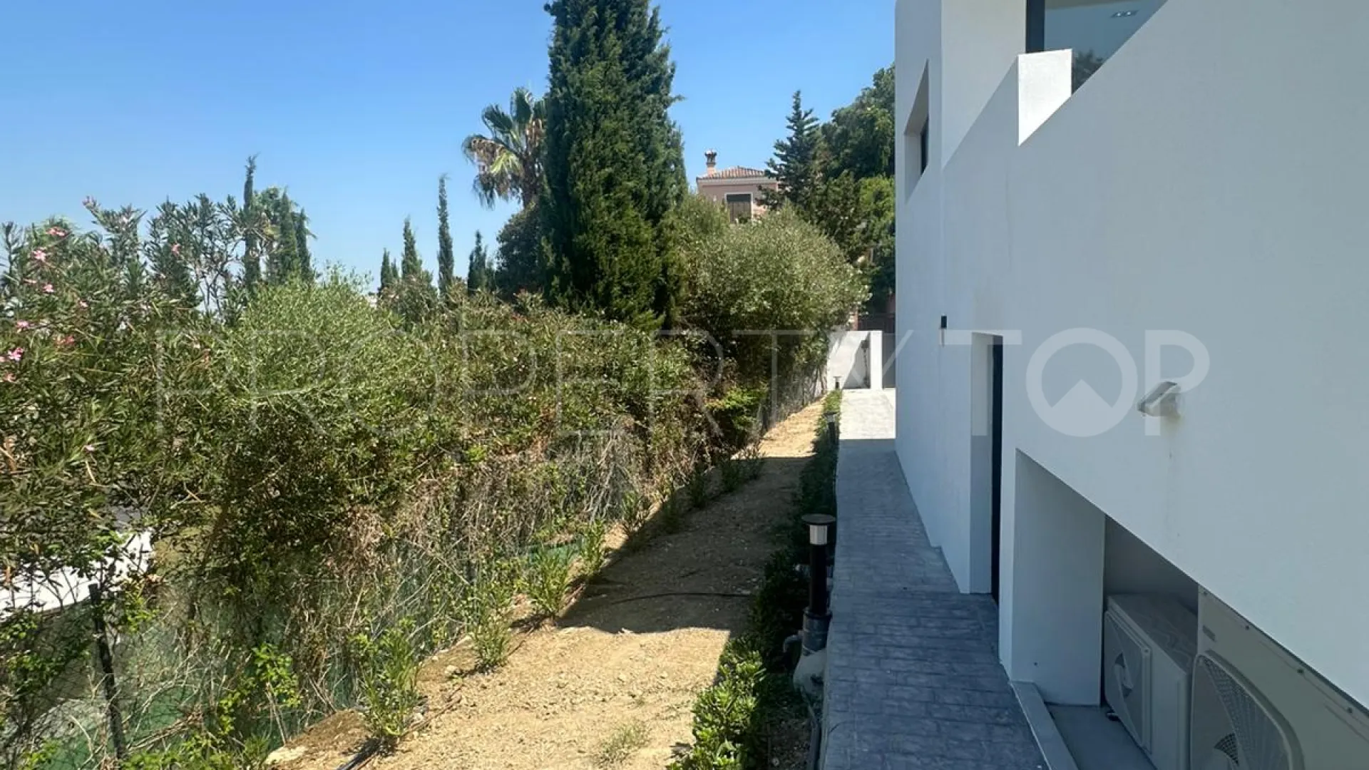 For sale Zona F villa