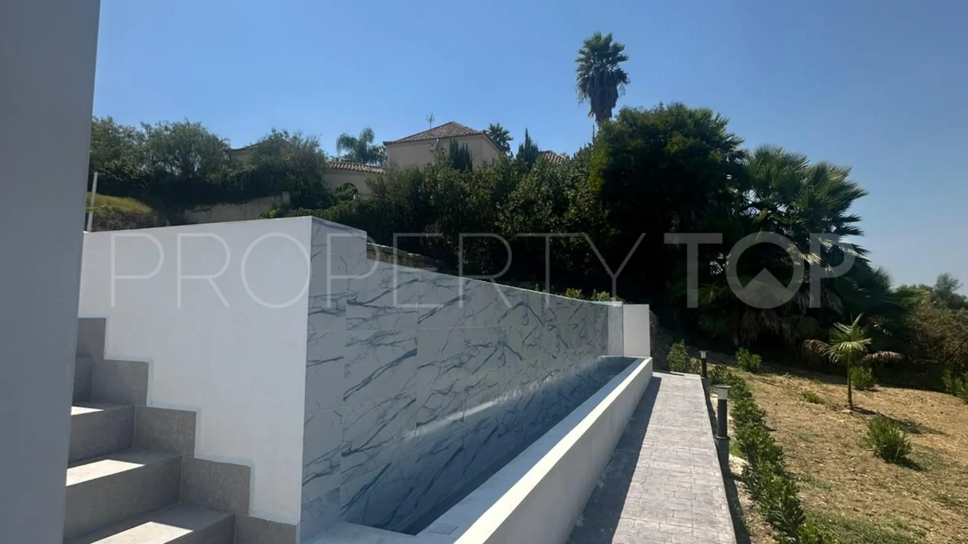 For sale Zona F villa