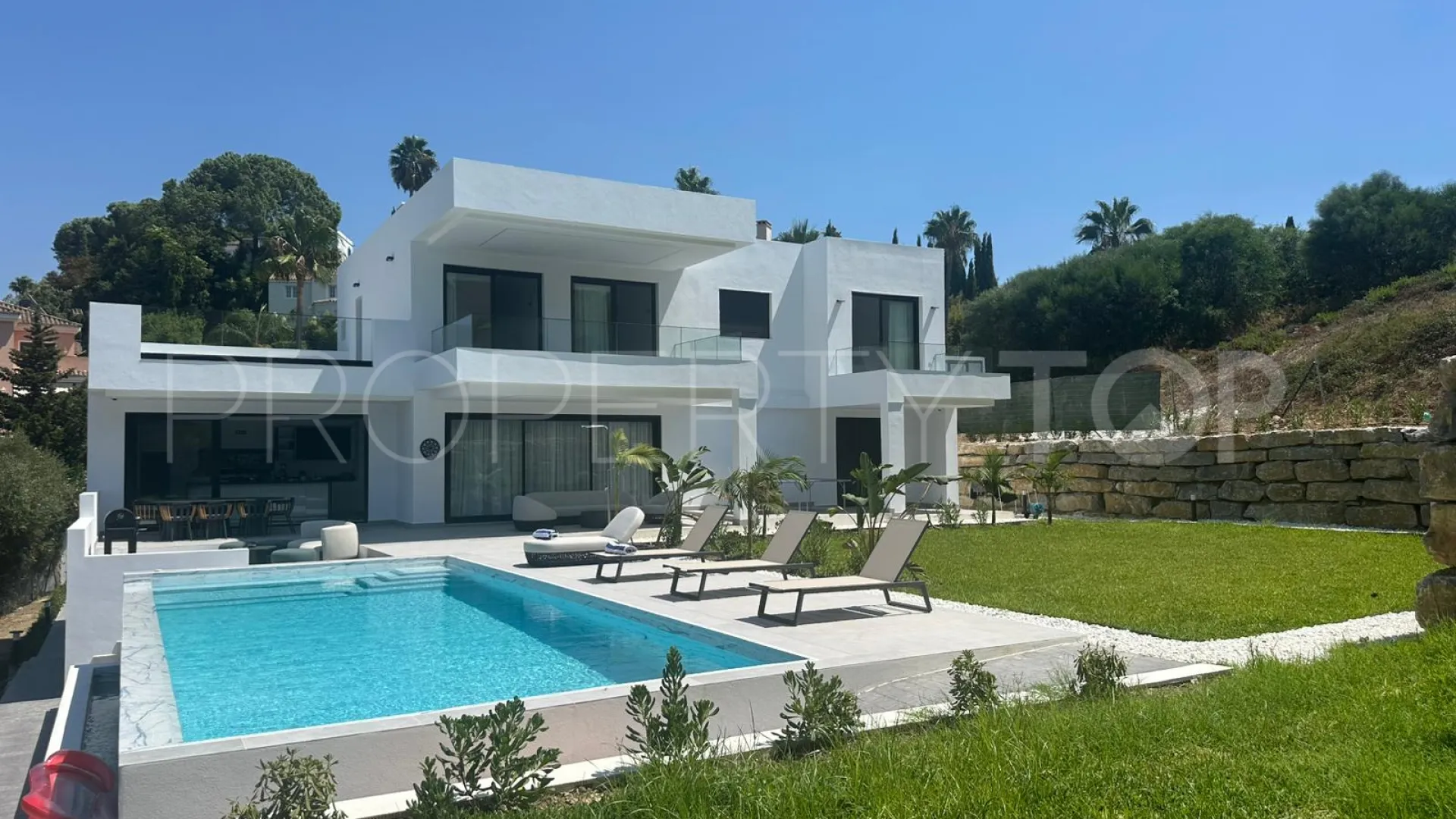 For sale Zona F villa