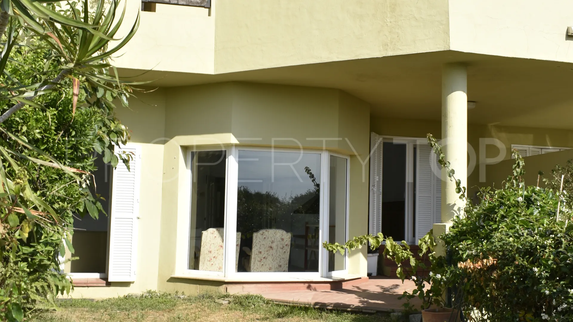 For sale 4 bedrooms semi detached house in Pueblo Nuevo de Guadiaro