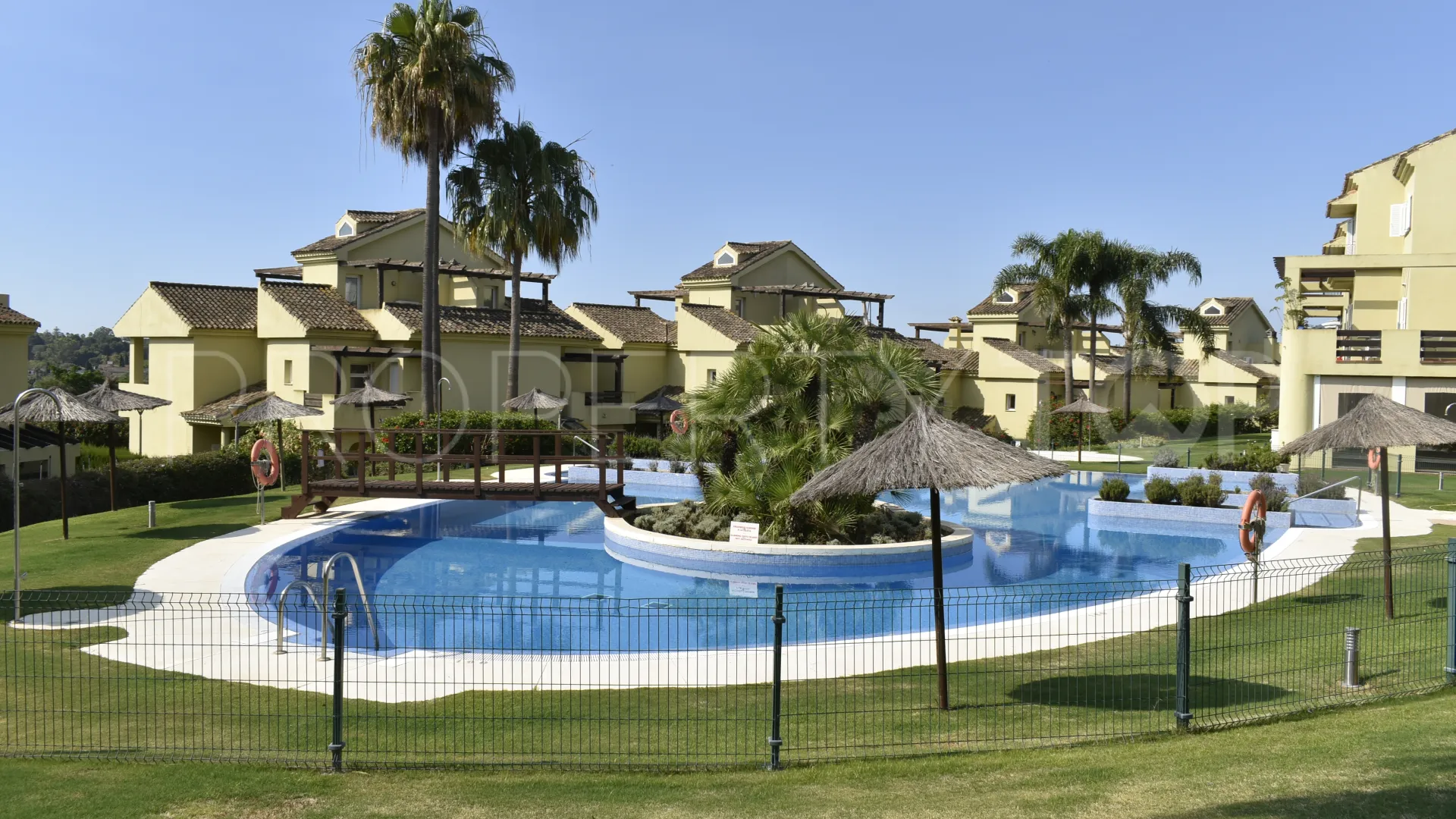 For sale 4 bedrooms semi detached house in Pueblo Nuevo de Guadiaro