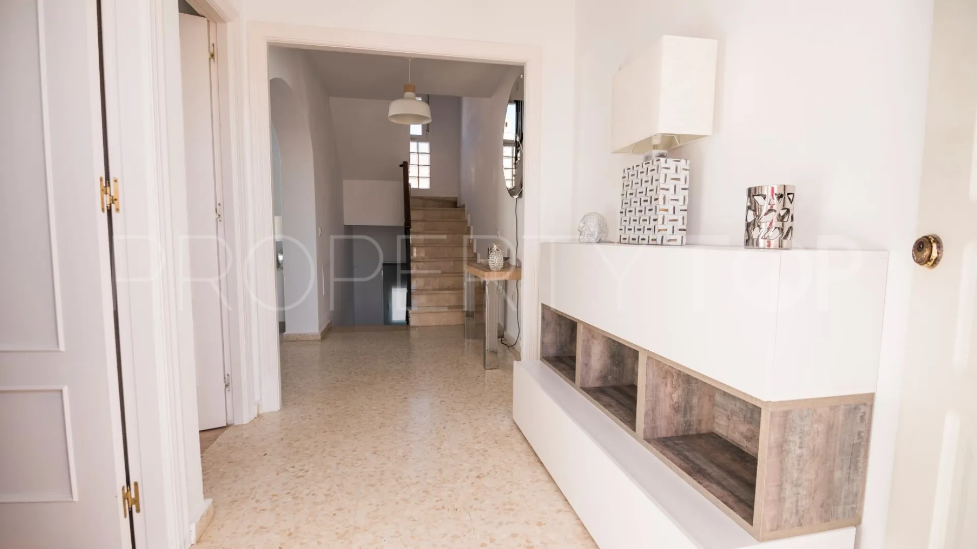 Buy Tarifa 9 bedrooms town house