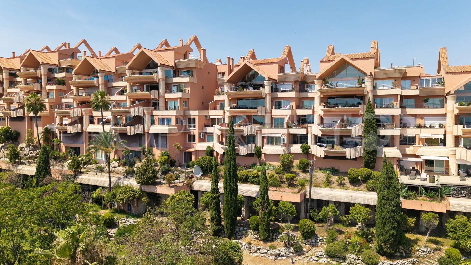 For sale apartment with 3 bedrooms in Magna Marbella
