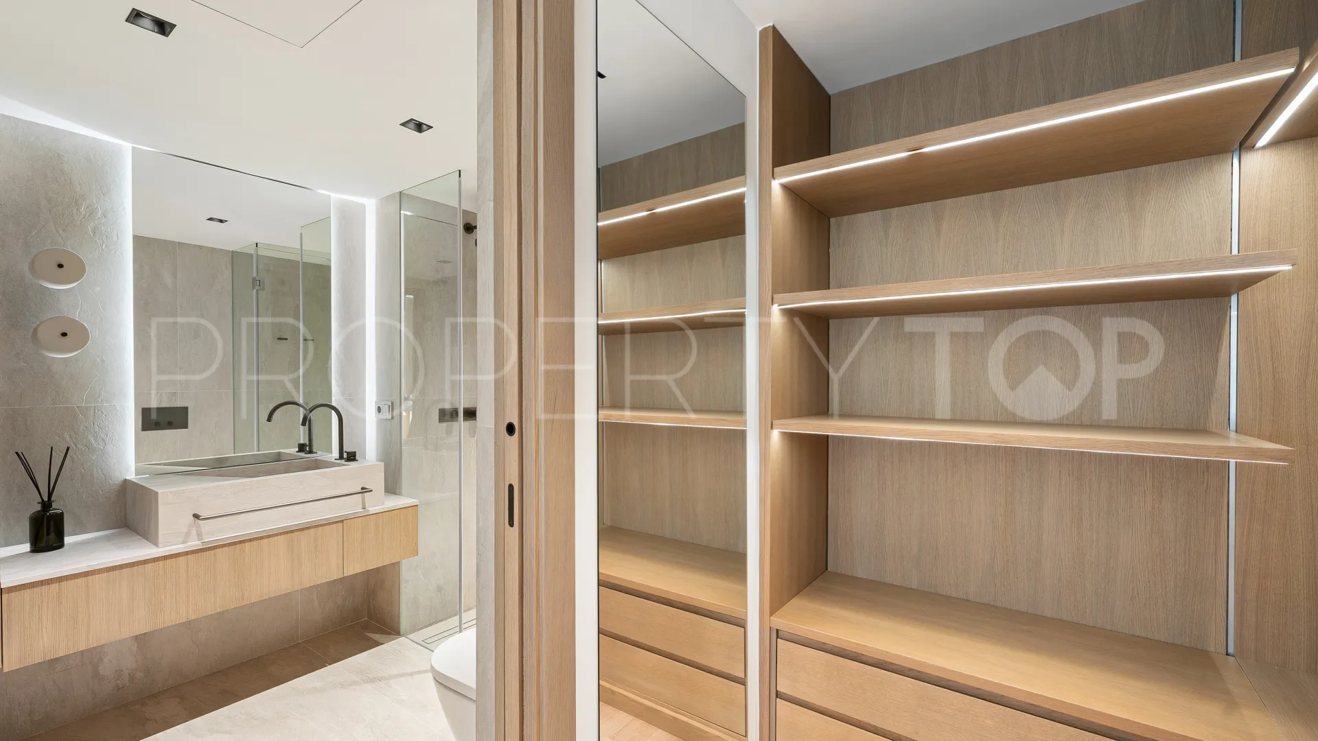 For sale apartment with 3 bedrooms in Magna Marbella