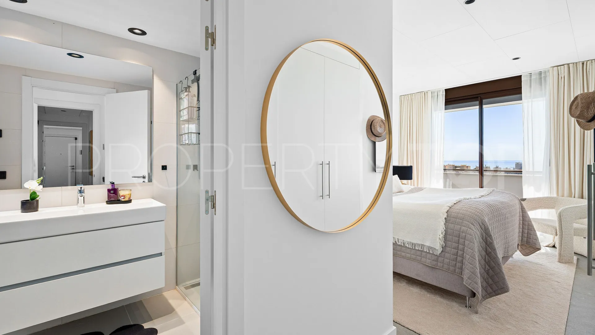 Penthouse for sale in Estepona