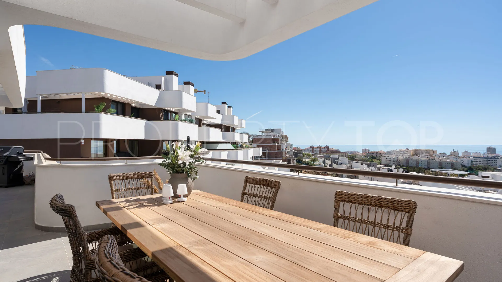 Penthouse for sale in Estepona