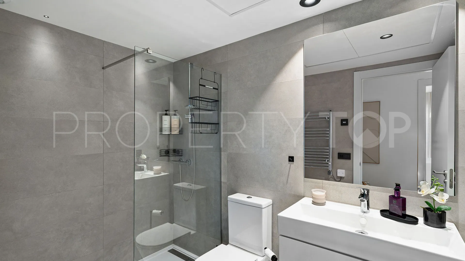 Penthouse for sale in Estepona