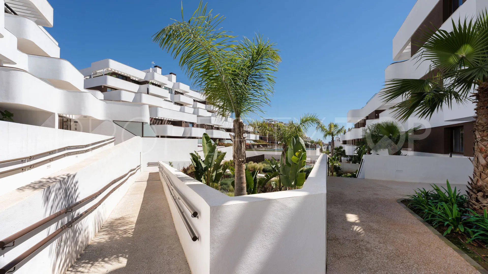 Penthouse for sale in Estepona