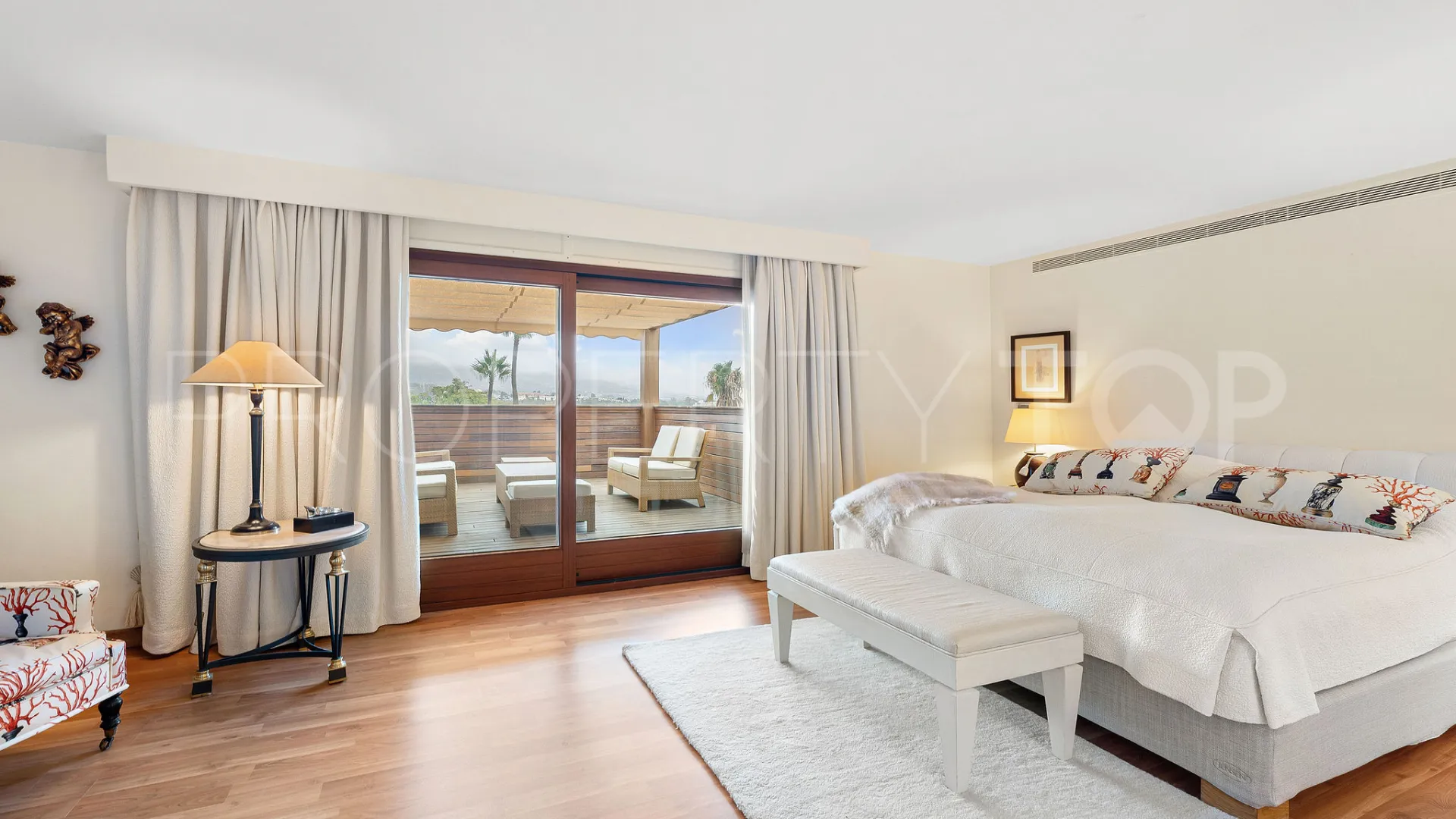 3 bedrooms villa for sale in Las Brisas