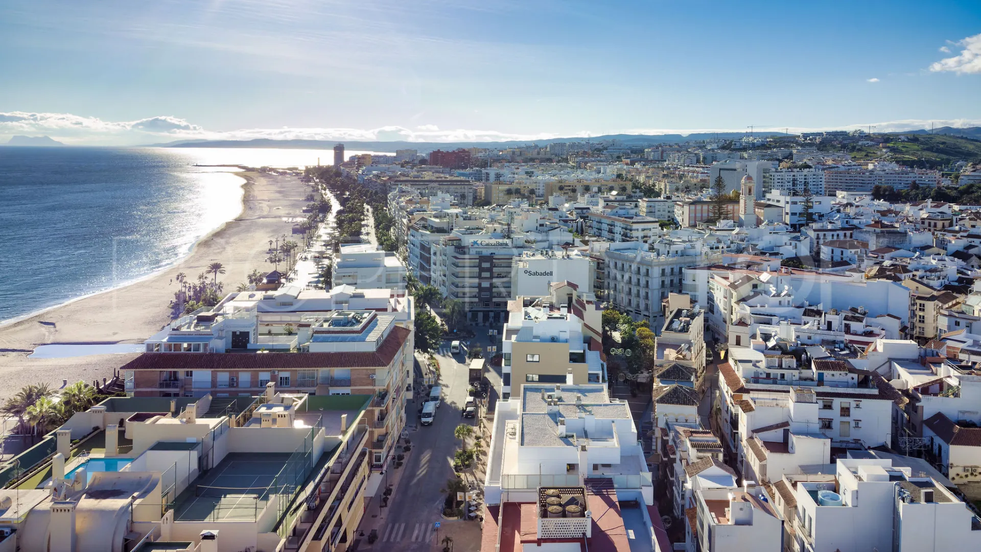 3 bedrooms penthouse in Estepona Town for sale