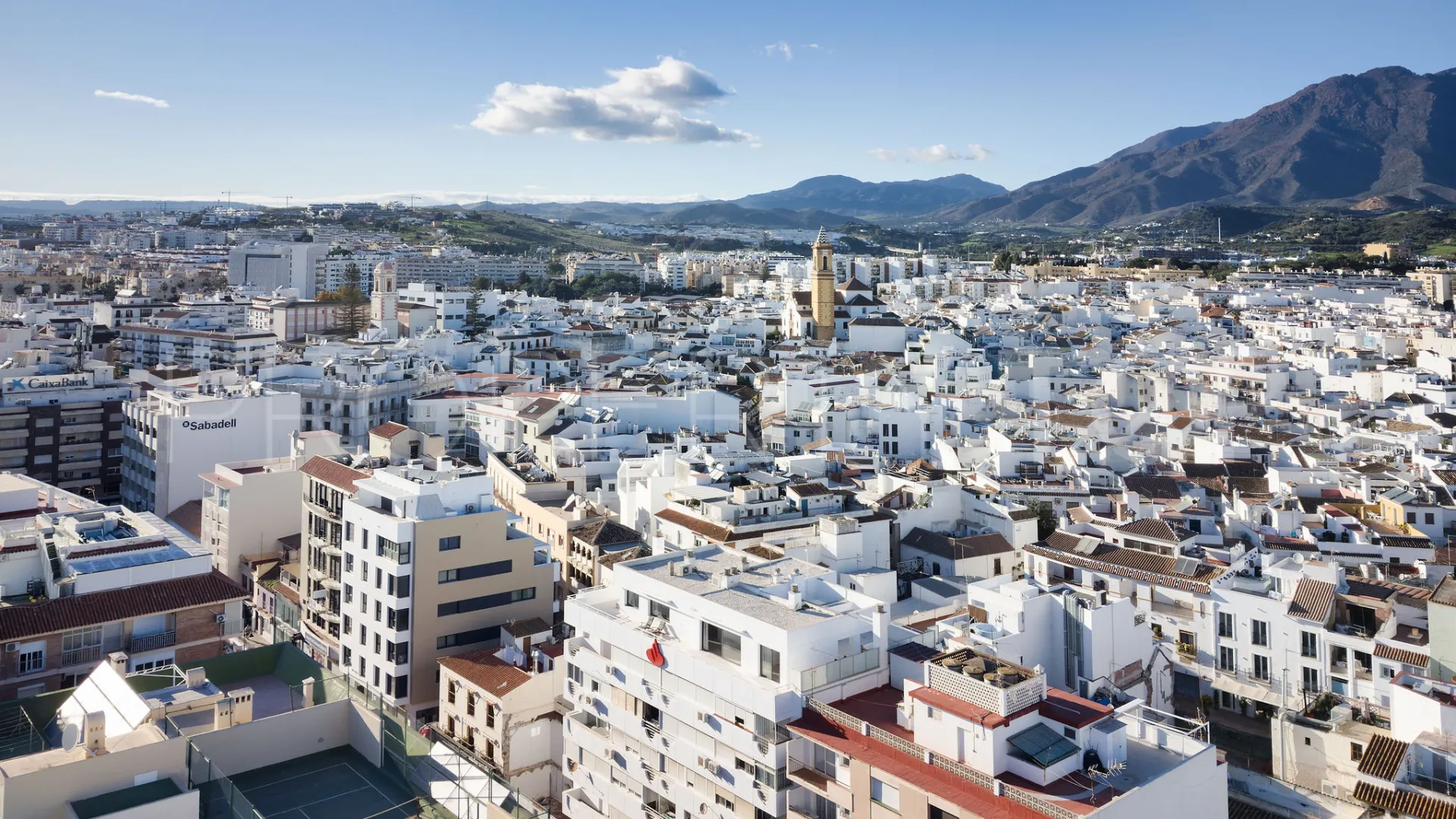 3 bedrooms penthouse in Estepona Town for sale