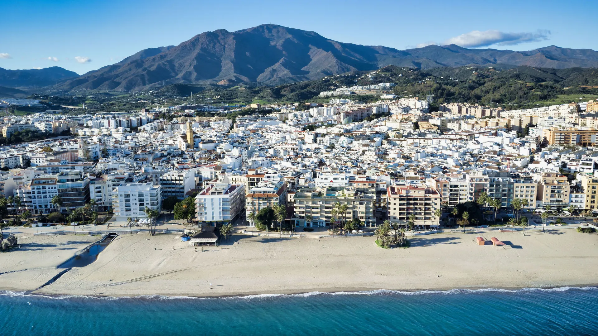 3 bedrooms penthouse in Estepona Town for sale