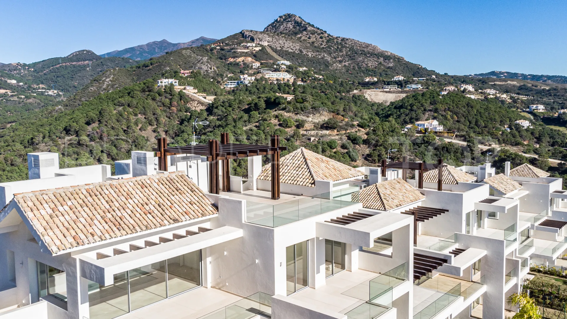 Apartamento con 3 dormitorios en venta en Marbella Club Hills