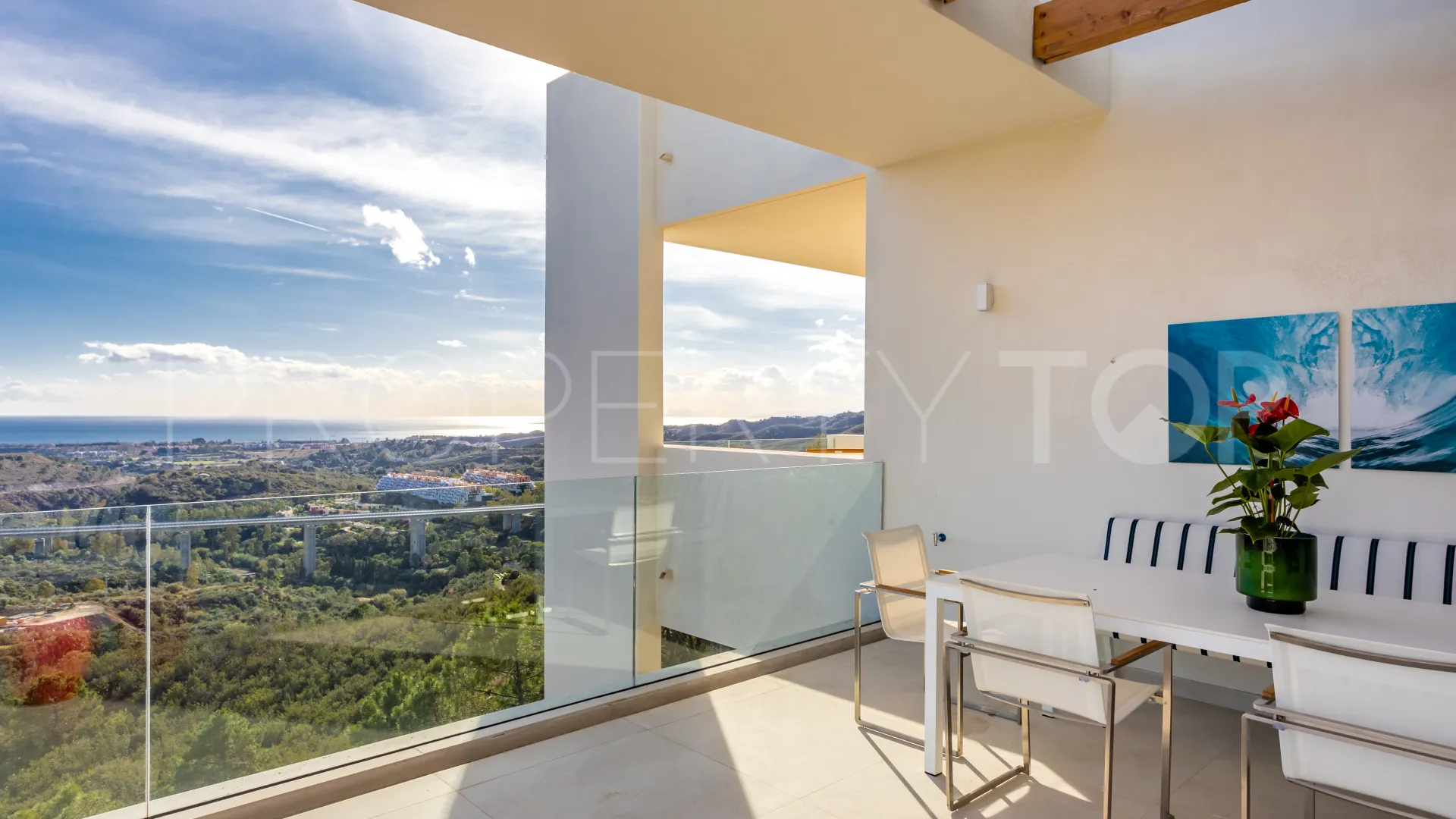 Apartamento con 3 dormitorios en venta en Marbella Club Hills