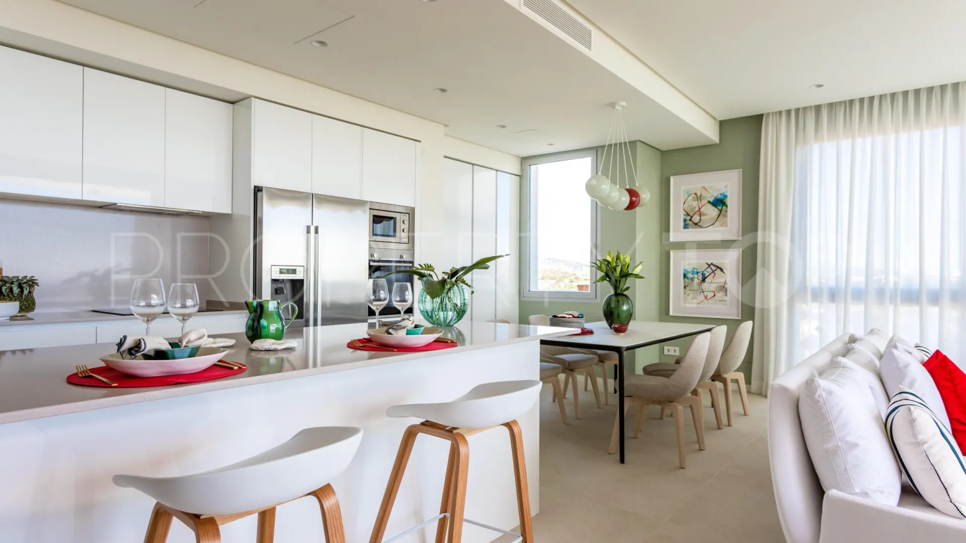 Apartamento con 3 dormitorios en venta en Marbella Club Hills