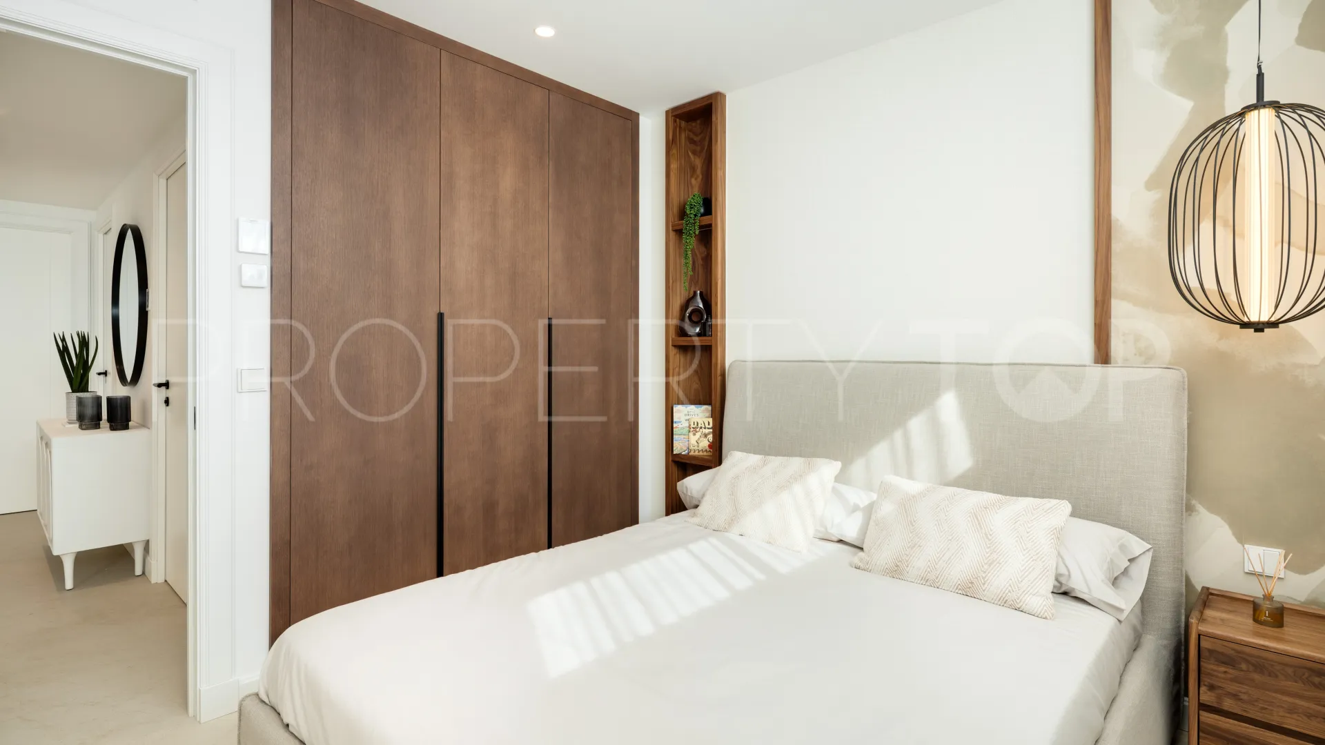 For sale Pinares de San Antón villa with 4 bedrooms