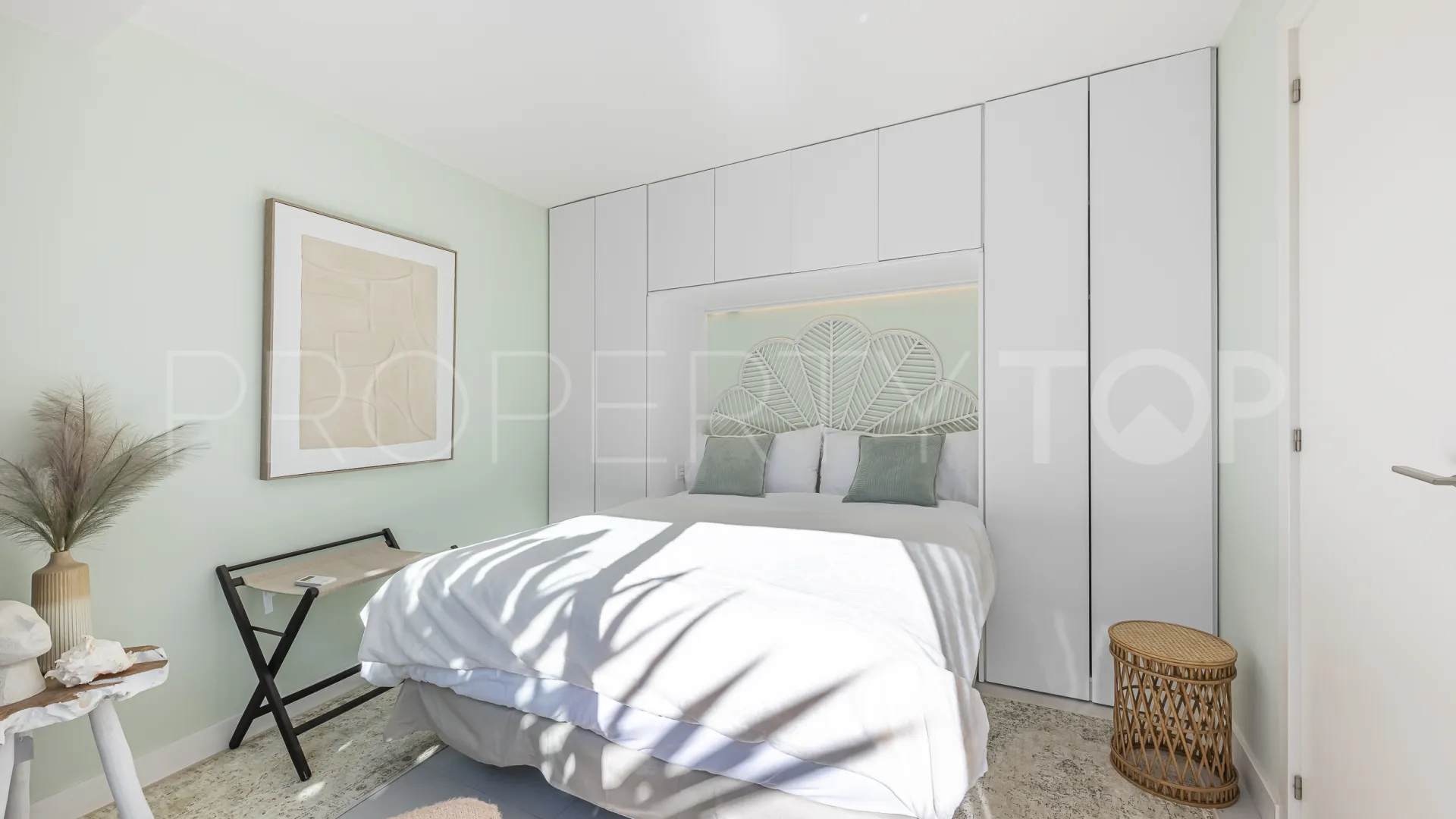 Buy town house with 4 bedrooms in Arco Iris