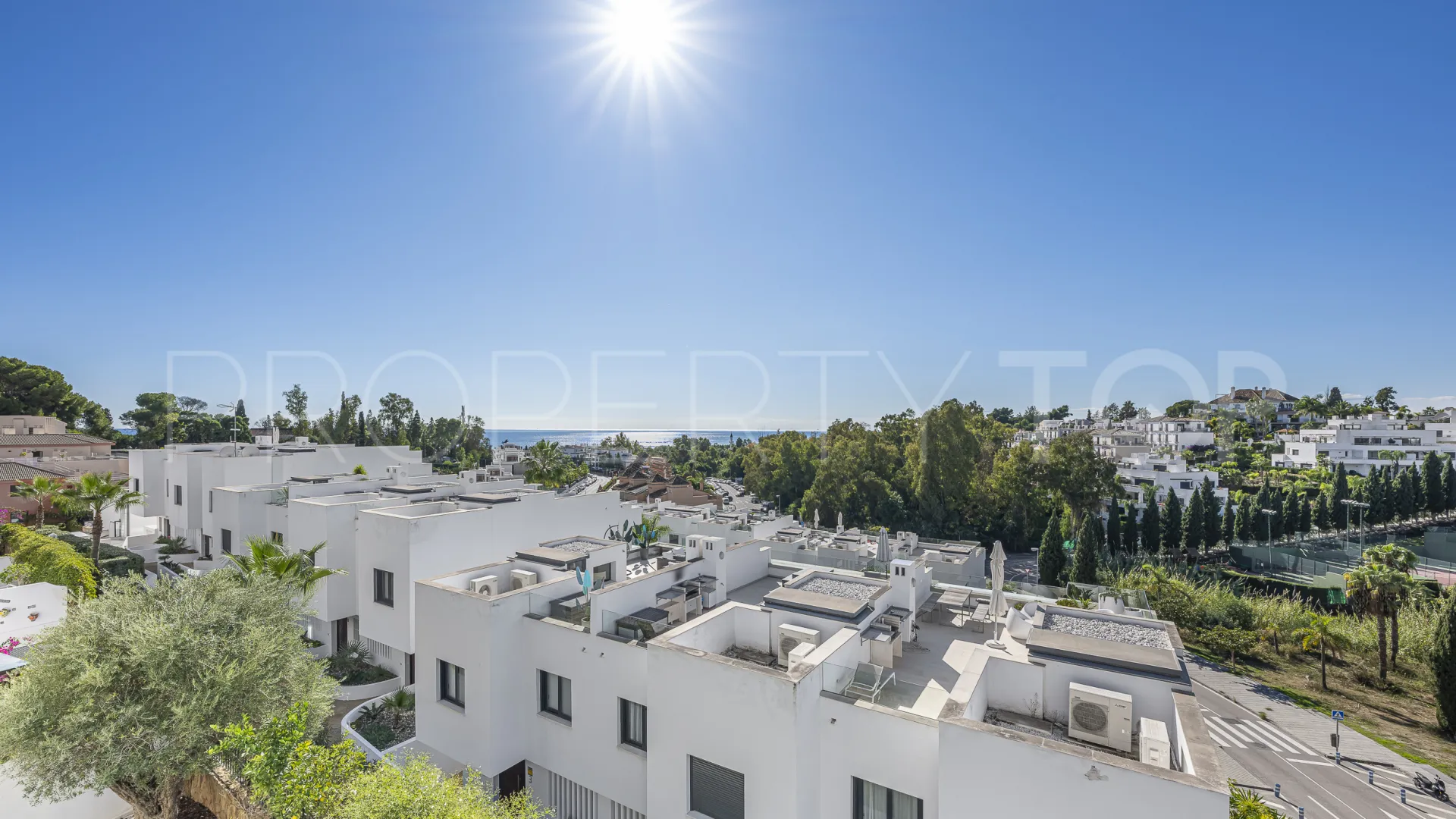 Buy town house with 4 bedrooms in Arco Iris