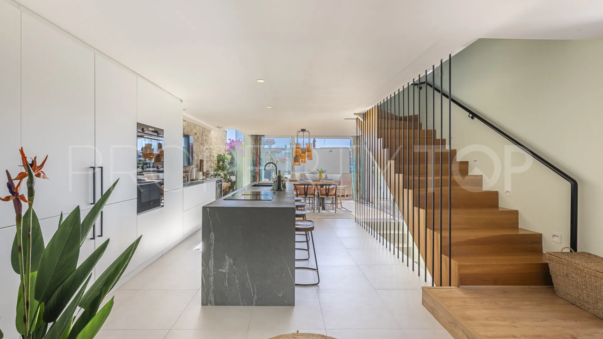 Buy town house with 4 bedrooms in Arco Iris