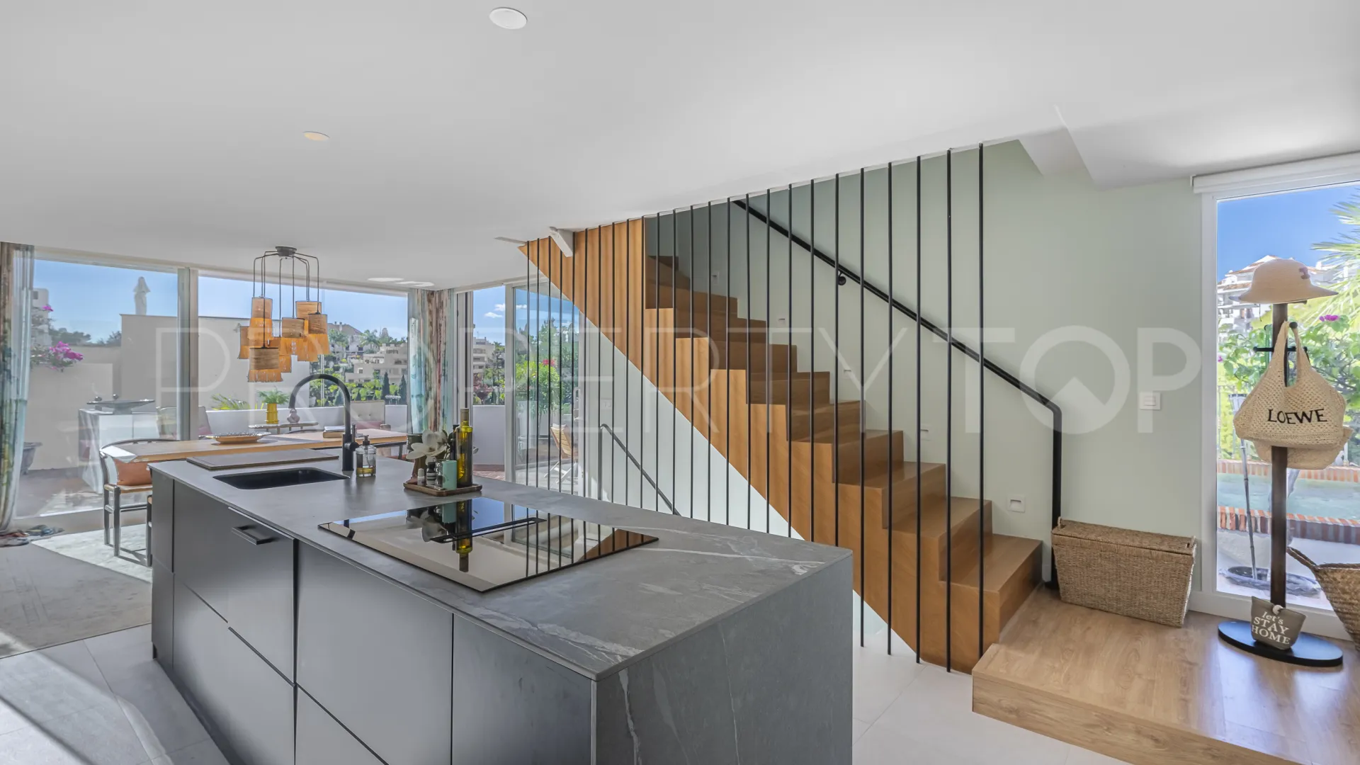 Buy town house with 4 bedrooms in Arco Iris