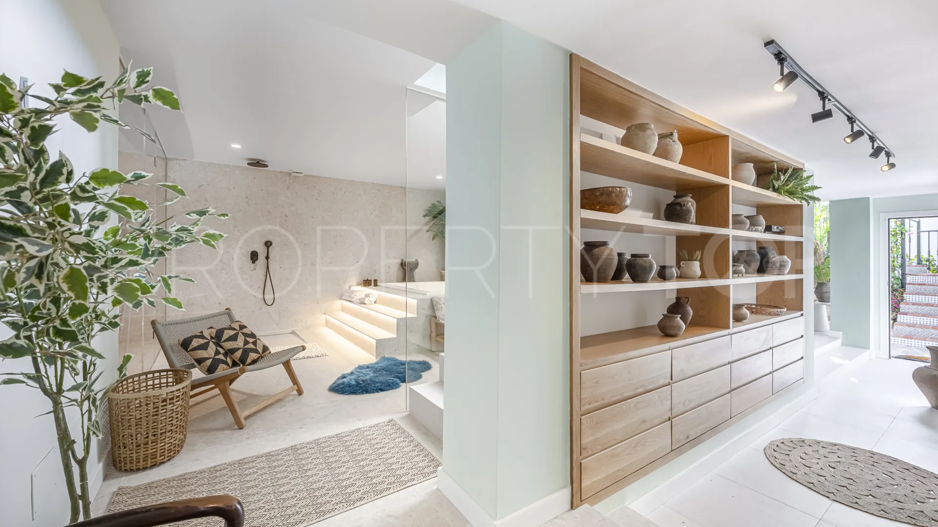 Buy town house with 4 bedrooms in Arco Iris