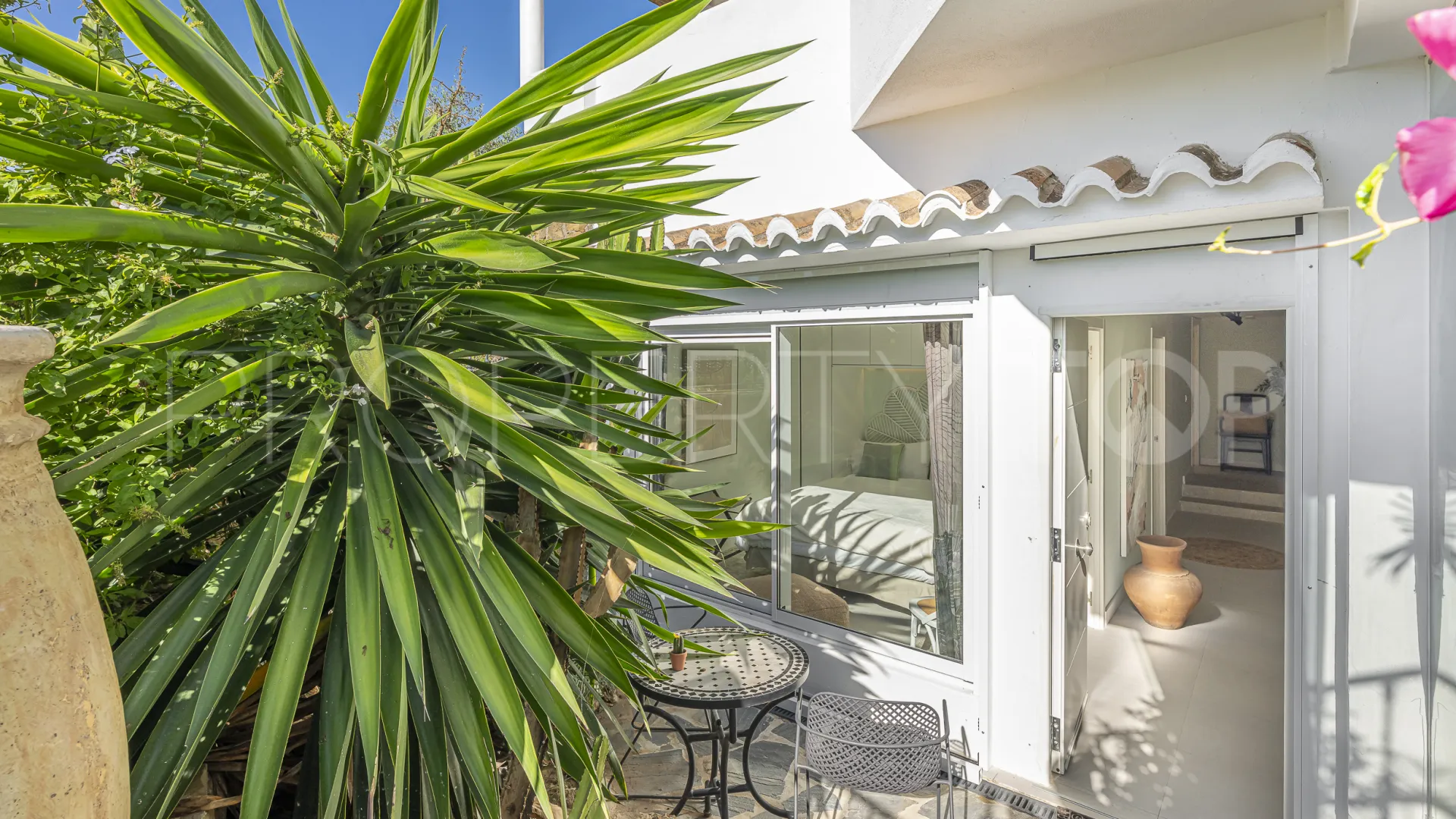 Buy town house with 4 bedrooms in Arco Iris