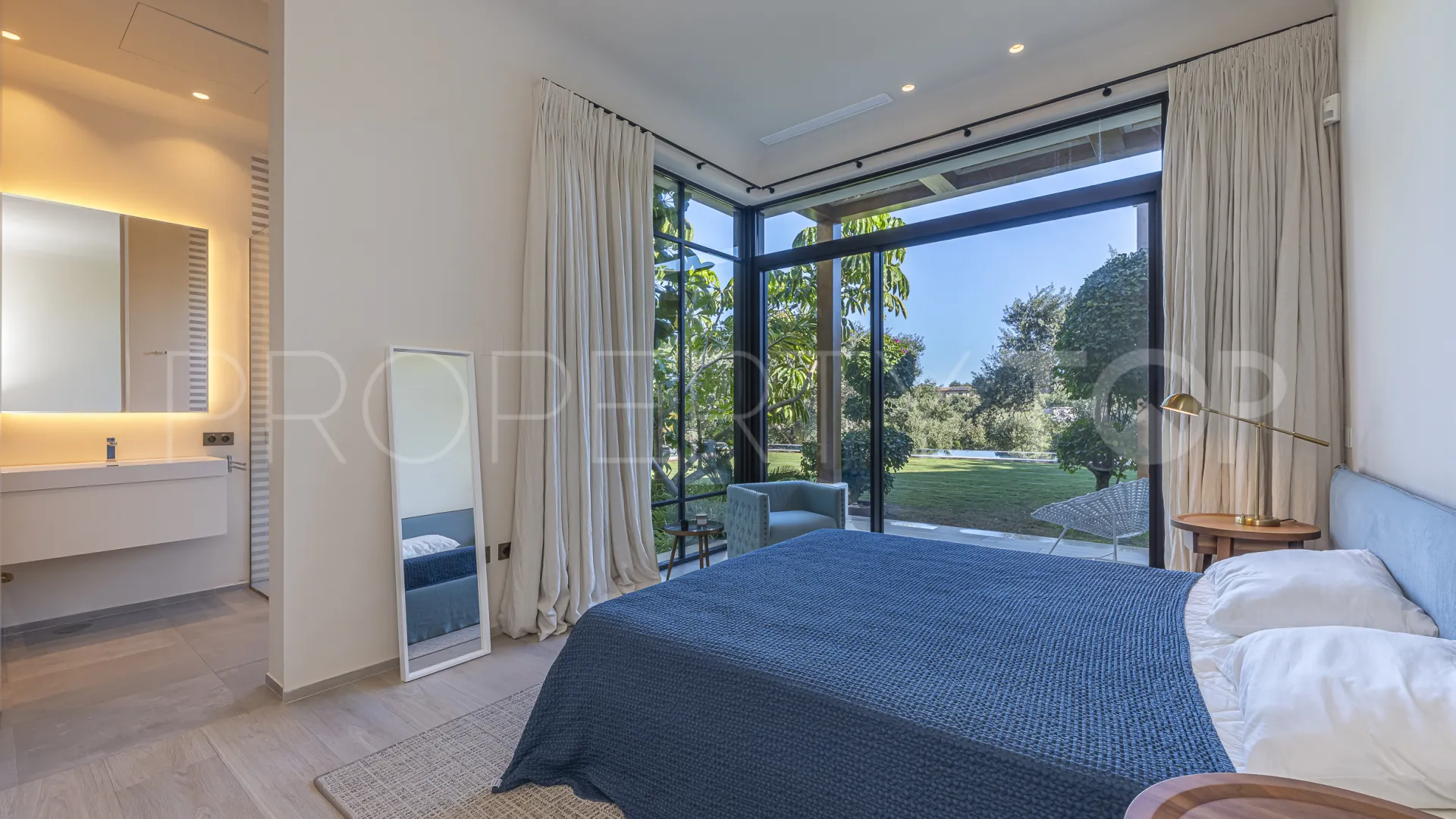 Sotogrande, villa en venta de 6 dormitorios