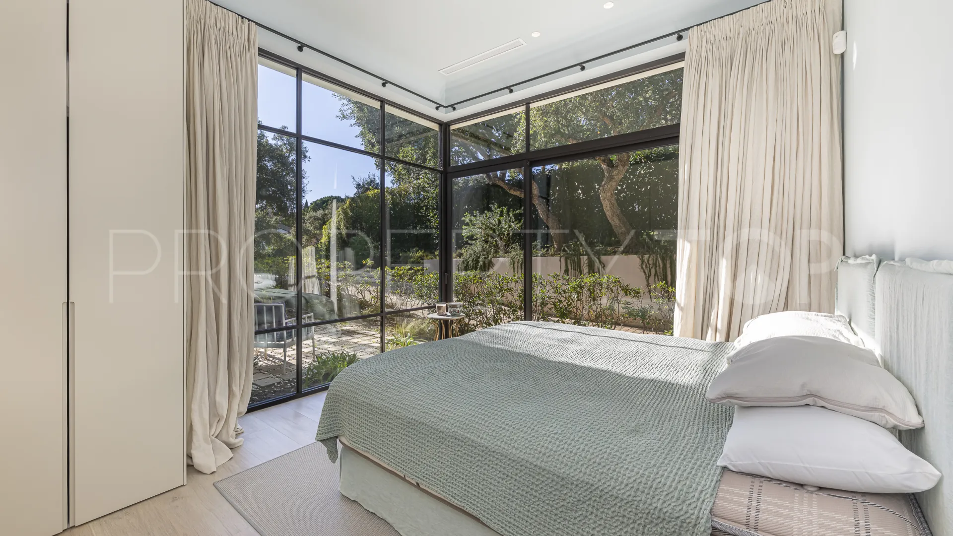 Sotogrande, villa en venta de 6 dormitorios