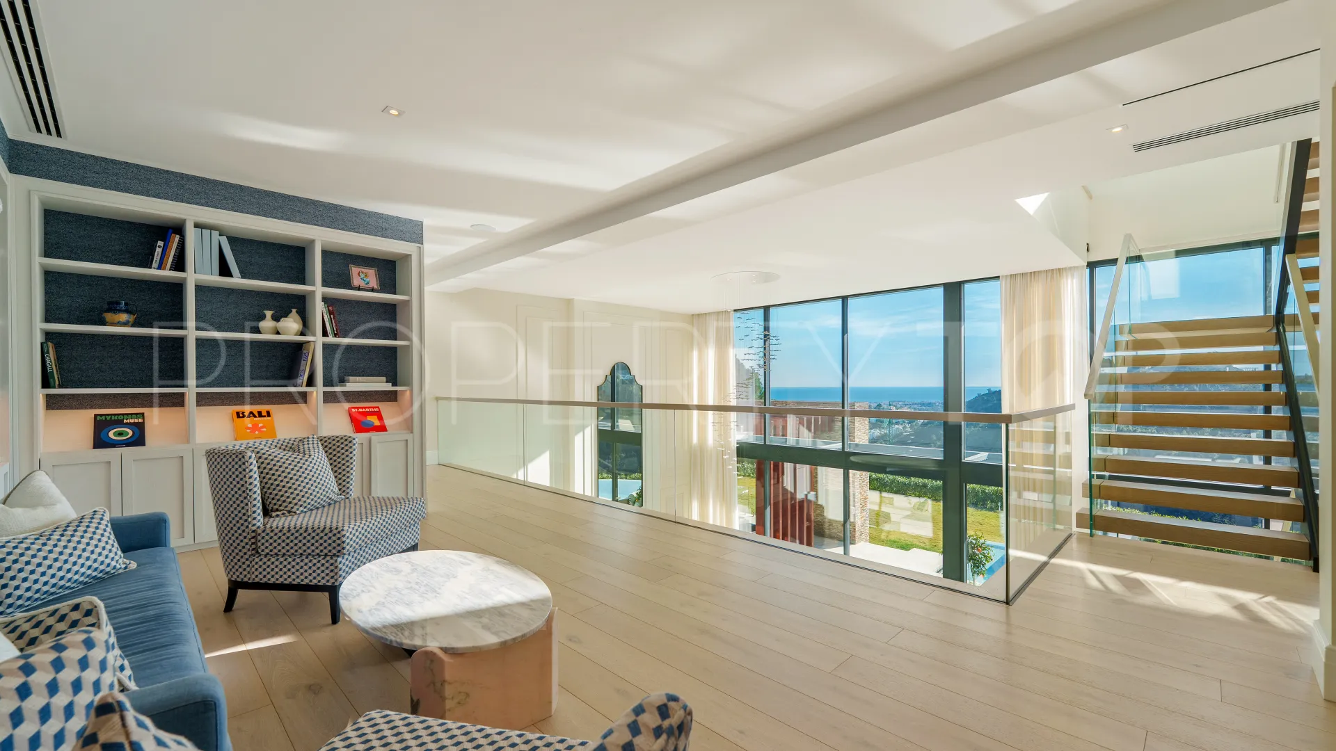 El Madroñal villa for sale