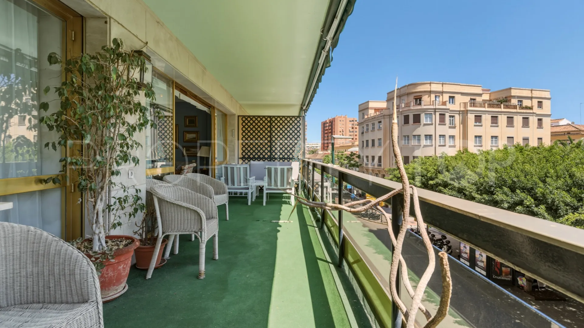 Se vende apartamento en La Malagueta - La Caleta con 4 dormitorios