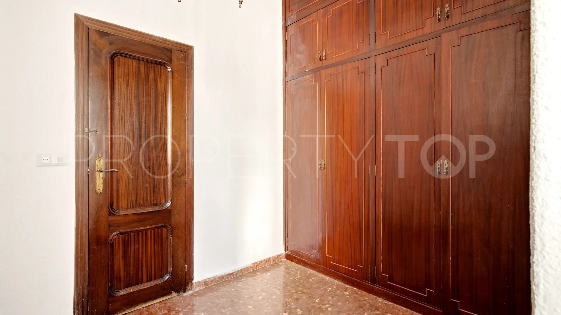 Apartamento de 4 dormitorios en venta en Ensanche Centro - Puerto