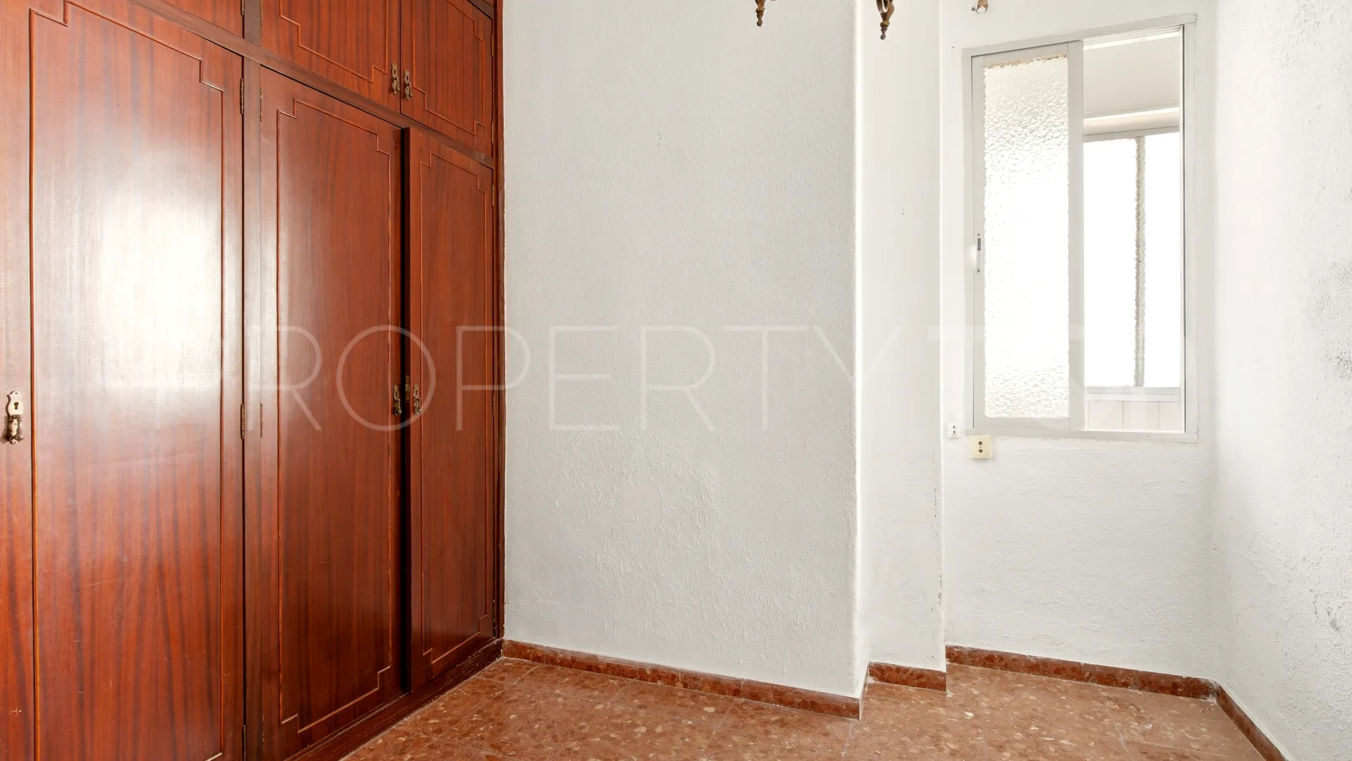 Apartamento de 4 dormitorios en venta en Ensanche Centro - Puerto
