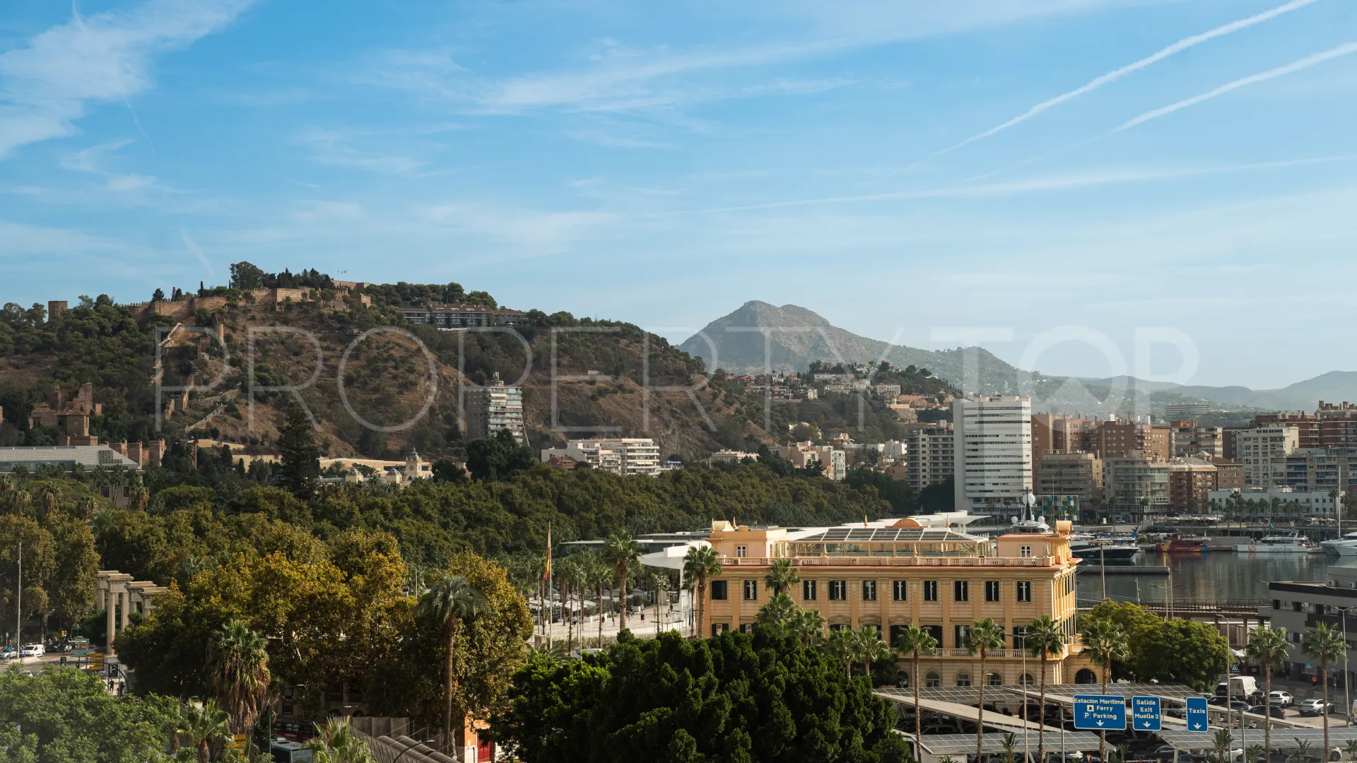 Apartamento de 4 dormitorios en venta en Ensanche Centro - Puerto