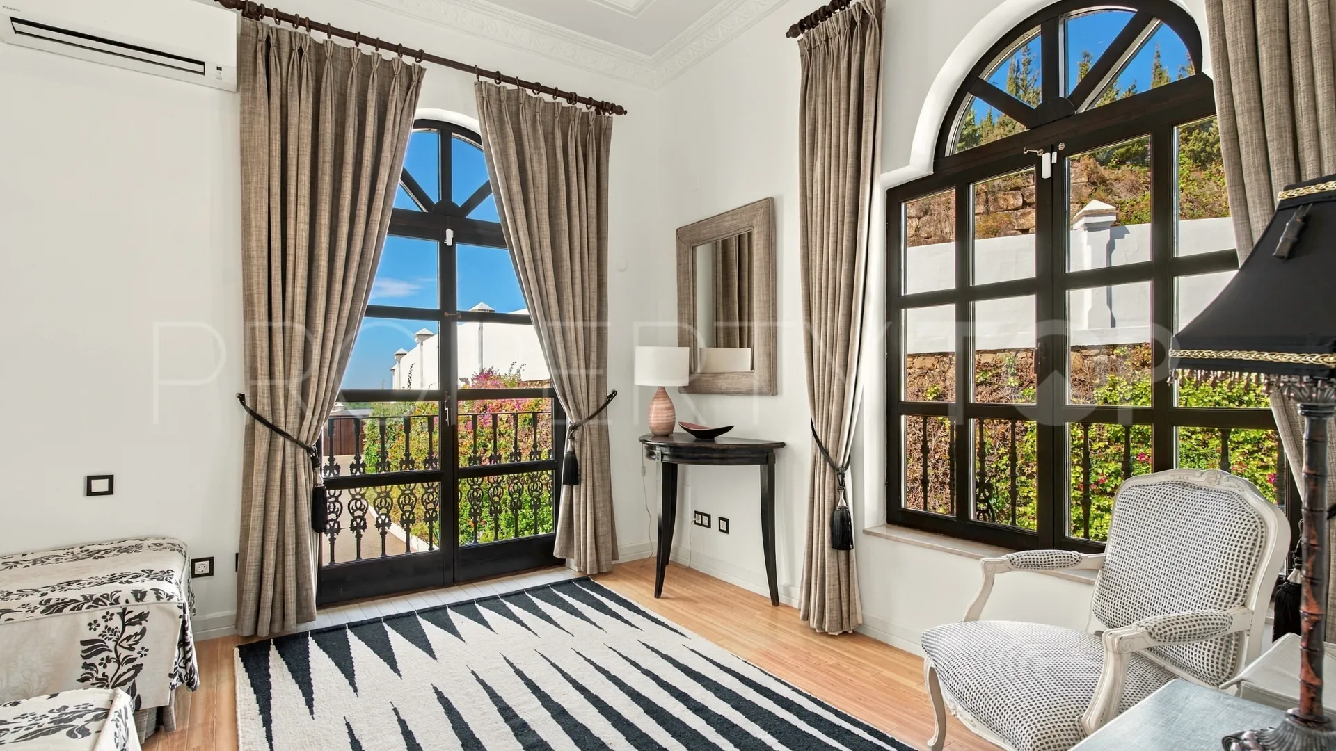 Villa a la venta en Puerto del Capitan