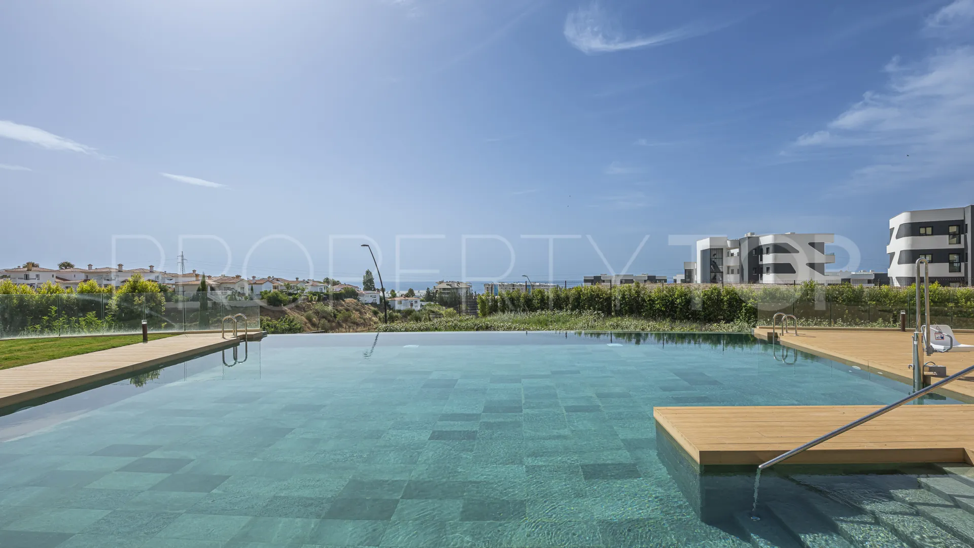 Apartamento planta baja en venta con 3 dormitorios en El Higueron