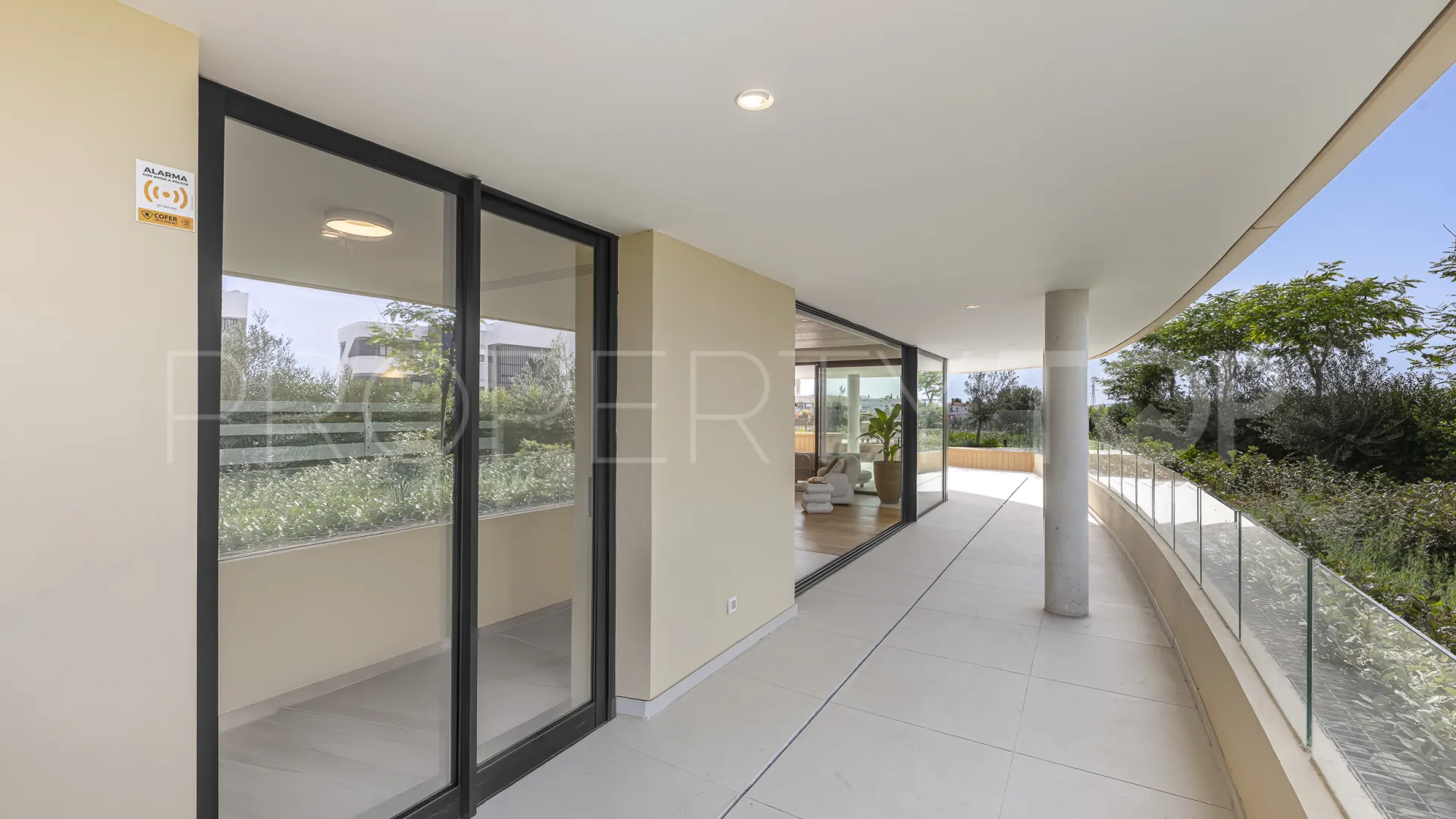 Apartamento planta baja en venta con 3 dormitorios en El Higueron