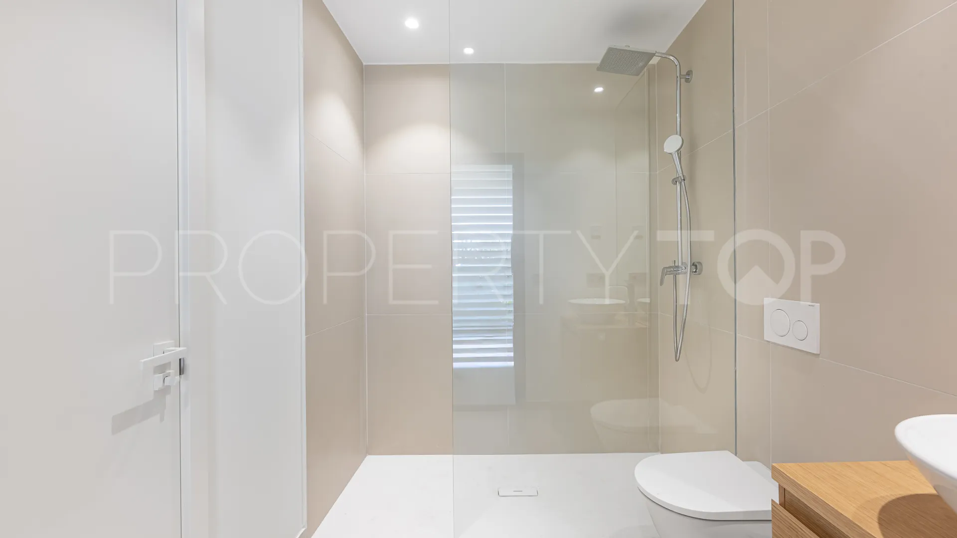 Apartamento planta baja en venta con 3 dormitorios en El Higueron