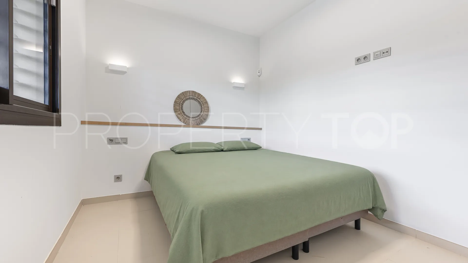 Apartamento planta baja en venta con 3 dormitorios en El Higueron
