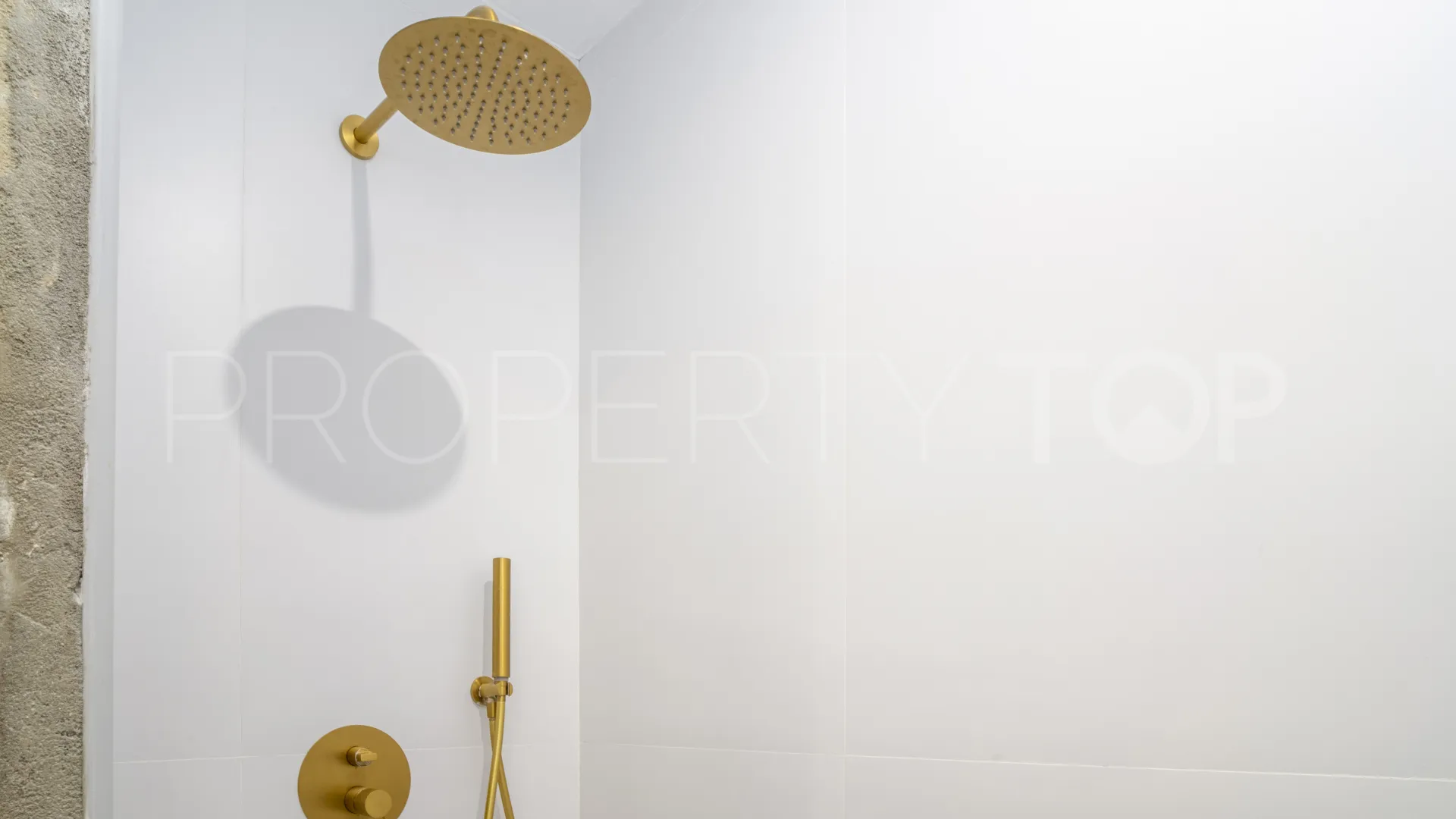 For sale ground floor apartment in Las Cascadas with 3 bedrooms