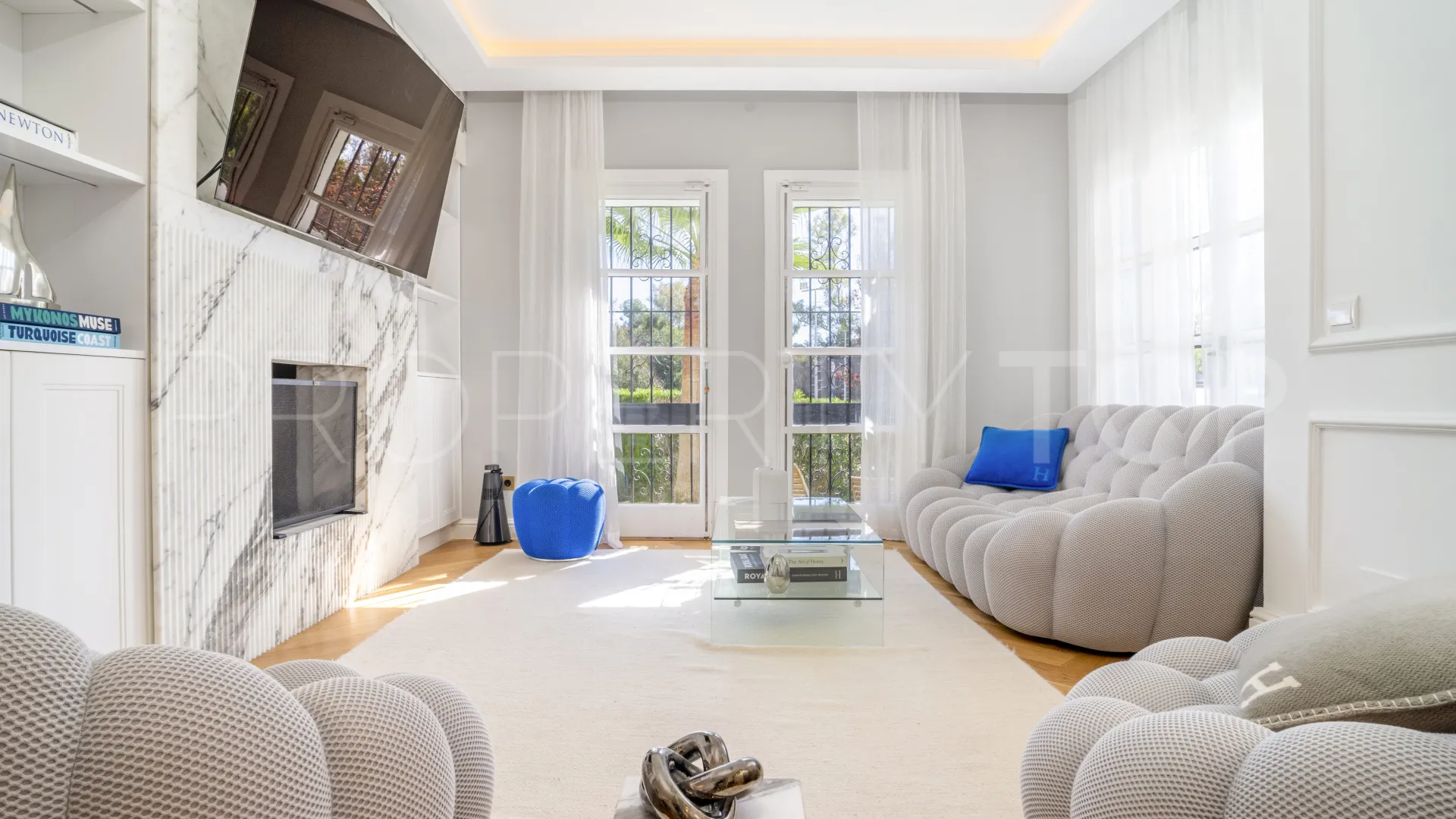 For sale ground floor apartment in Las Cascadas with 3 bedrooms