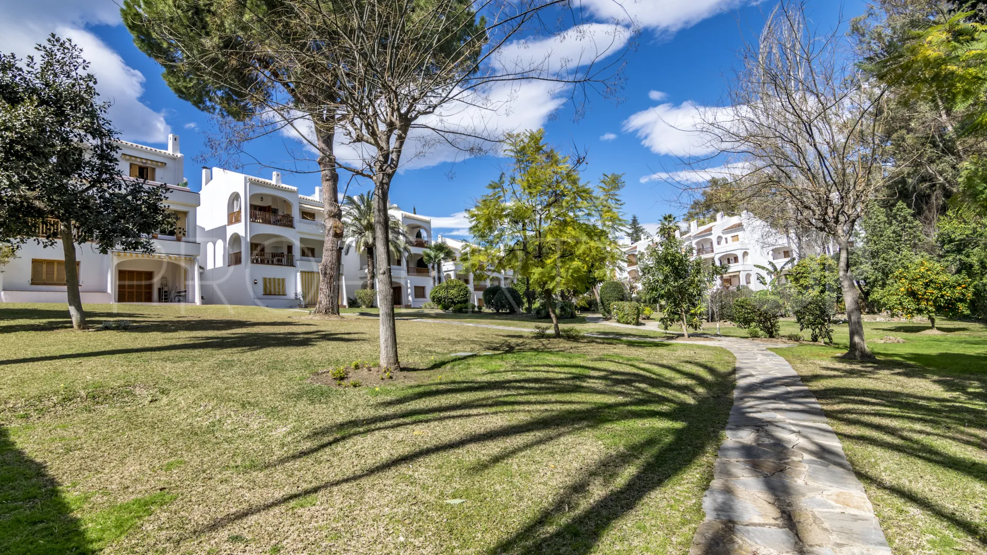 Apartamento planta baja en venta en Le Village