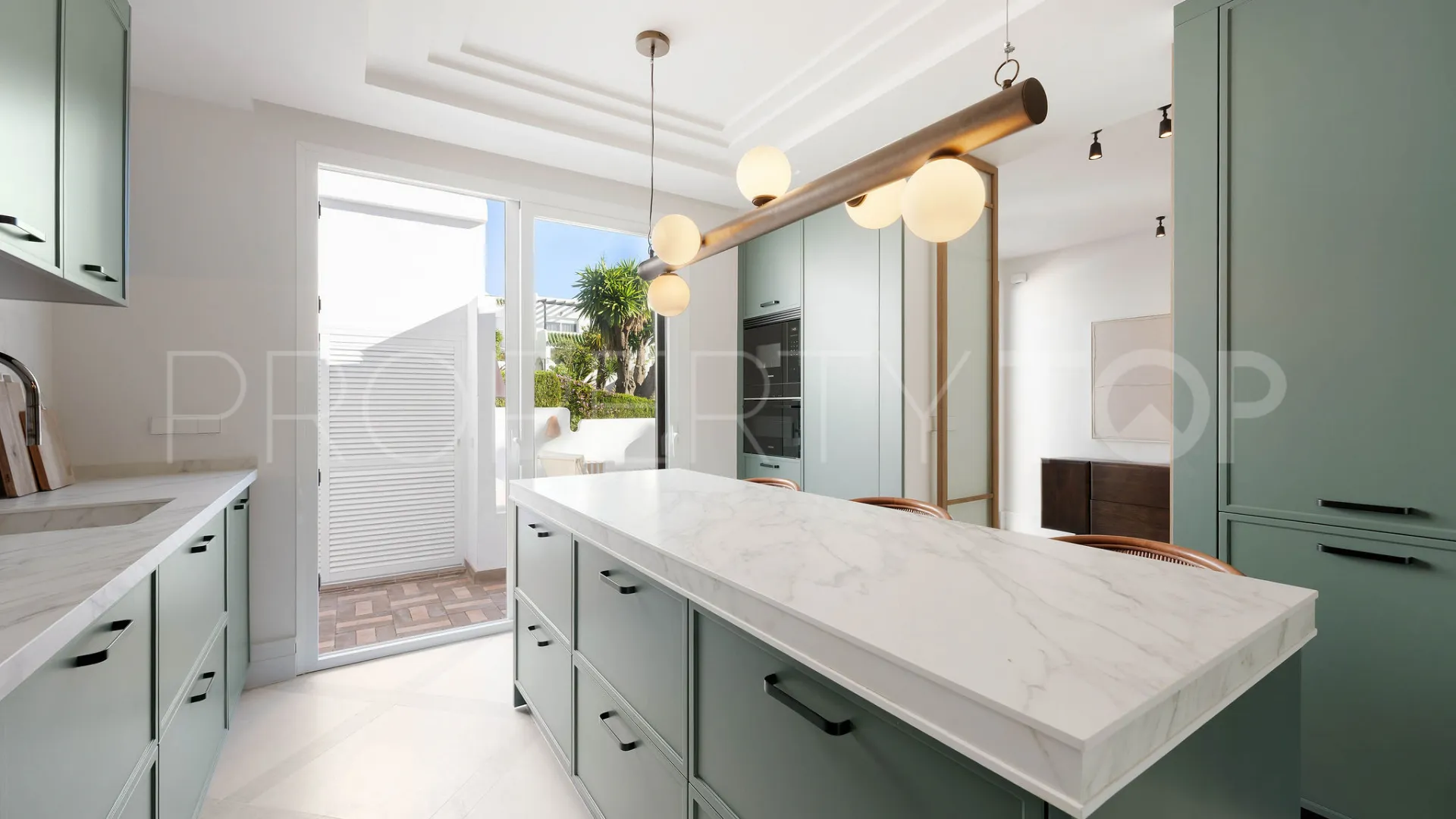 Town house for sale in La Colina