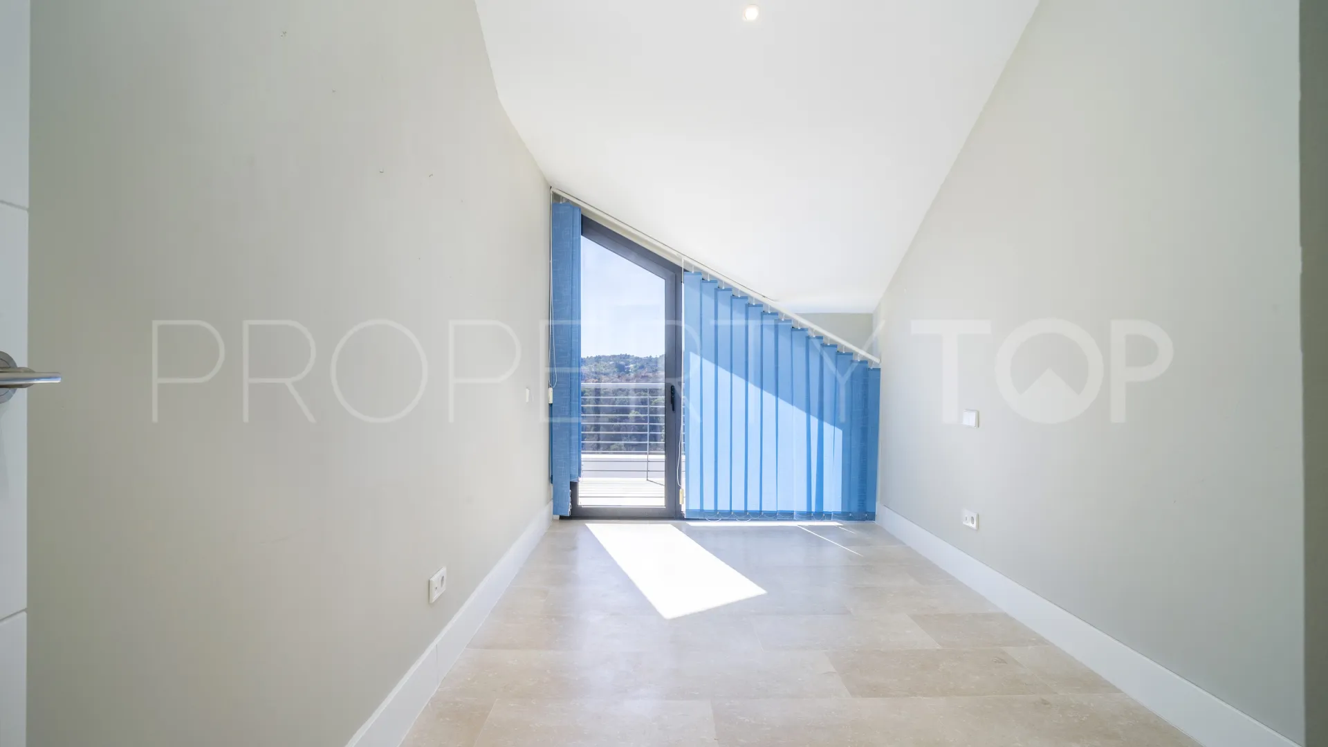 Comprar atico duplex de 2 dormitorios en Ocean Hills