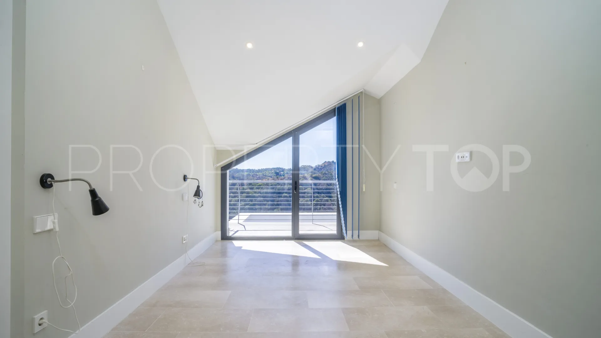 Comprar atico duplex de 2 dormitorios en Ocean Hills