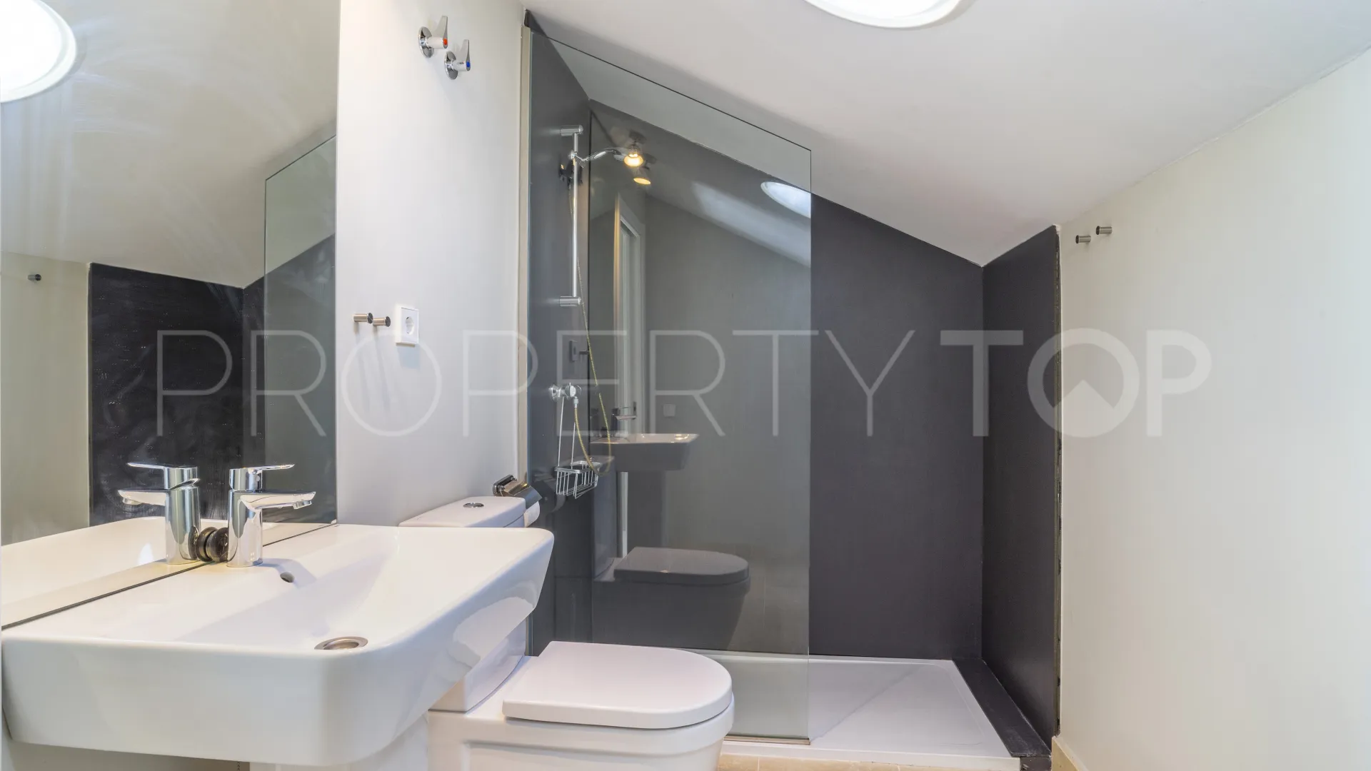 Comprar atico duplex de 2 dormitorios en Ocean Hills