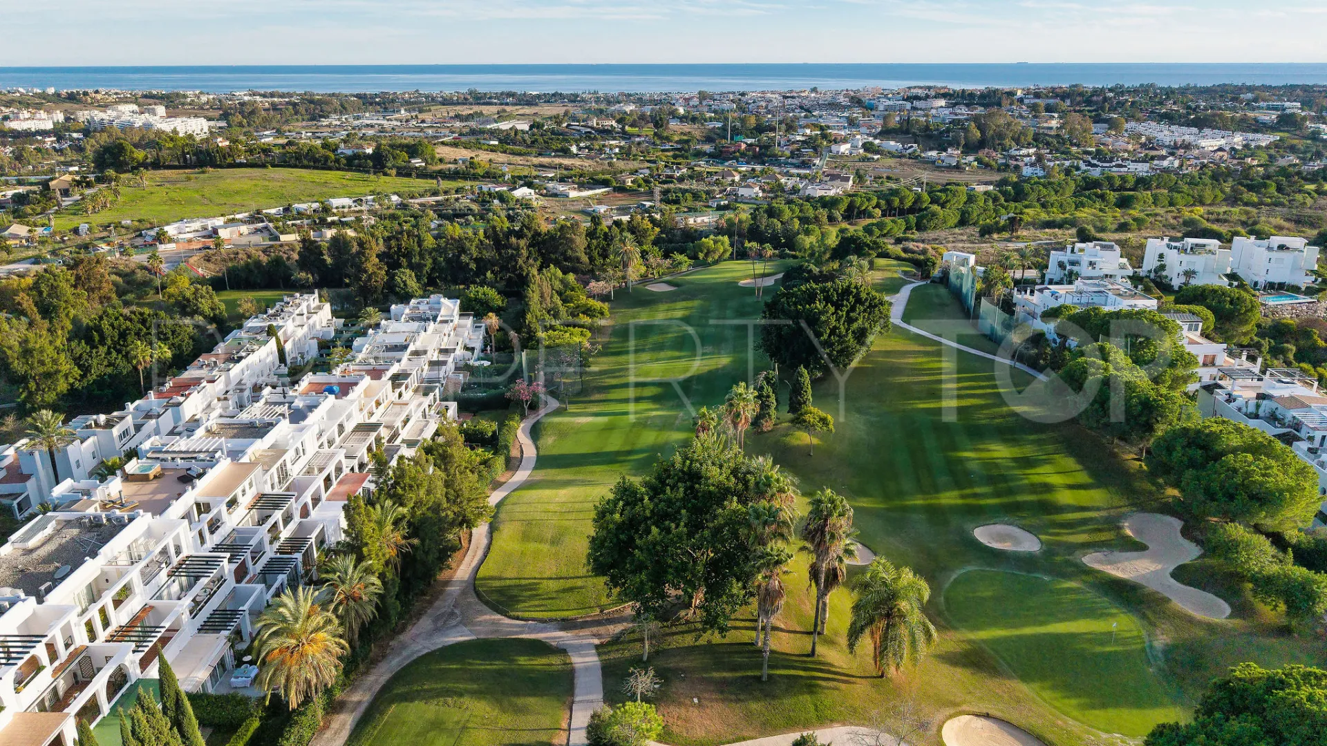 For sale duplex penthouse in La Quinta with 3 bedrooms