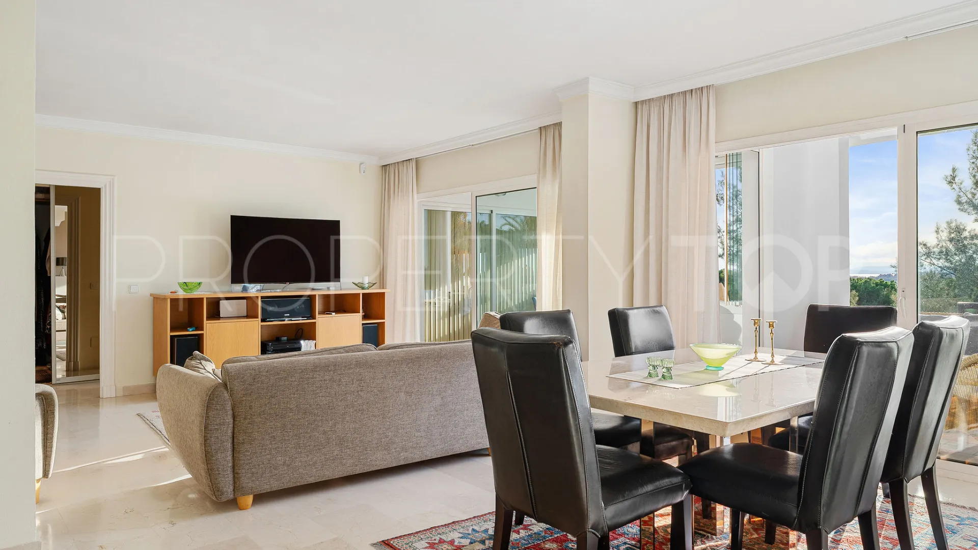 For sale duplex penthouse in La Quinta with 3 bedrooms