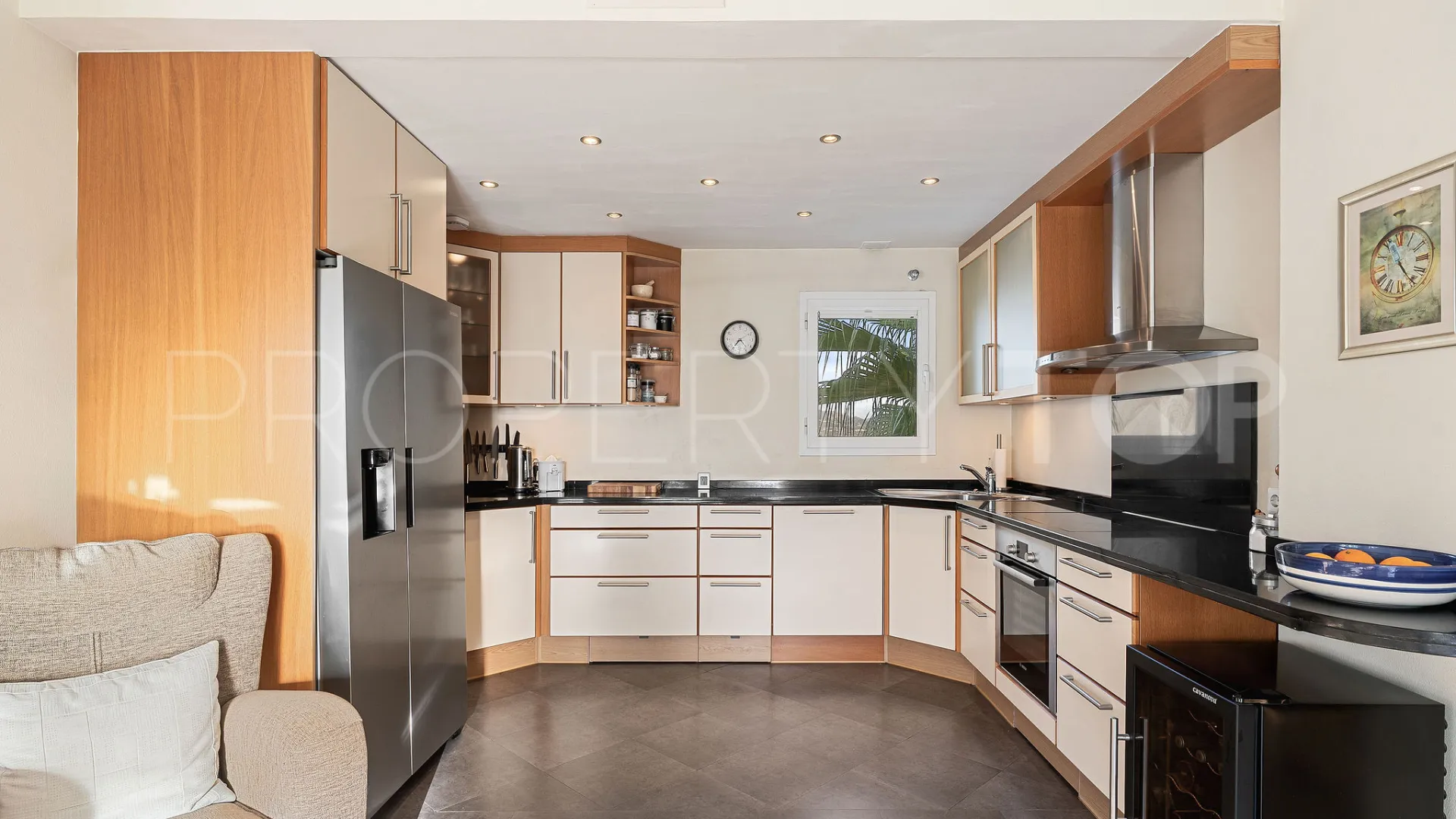 For sale duplex penthouse in La Quinta with 3 bedrooms