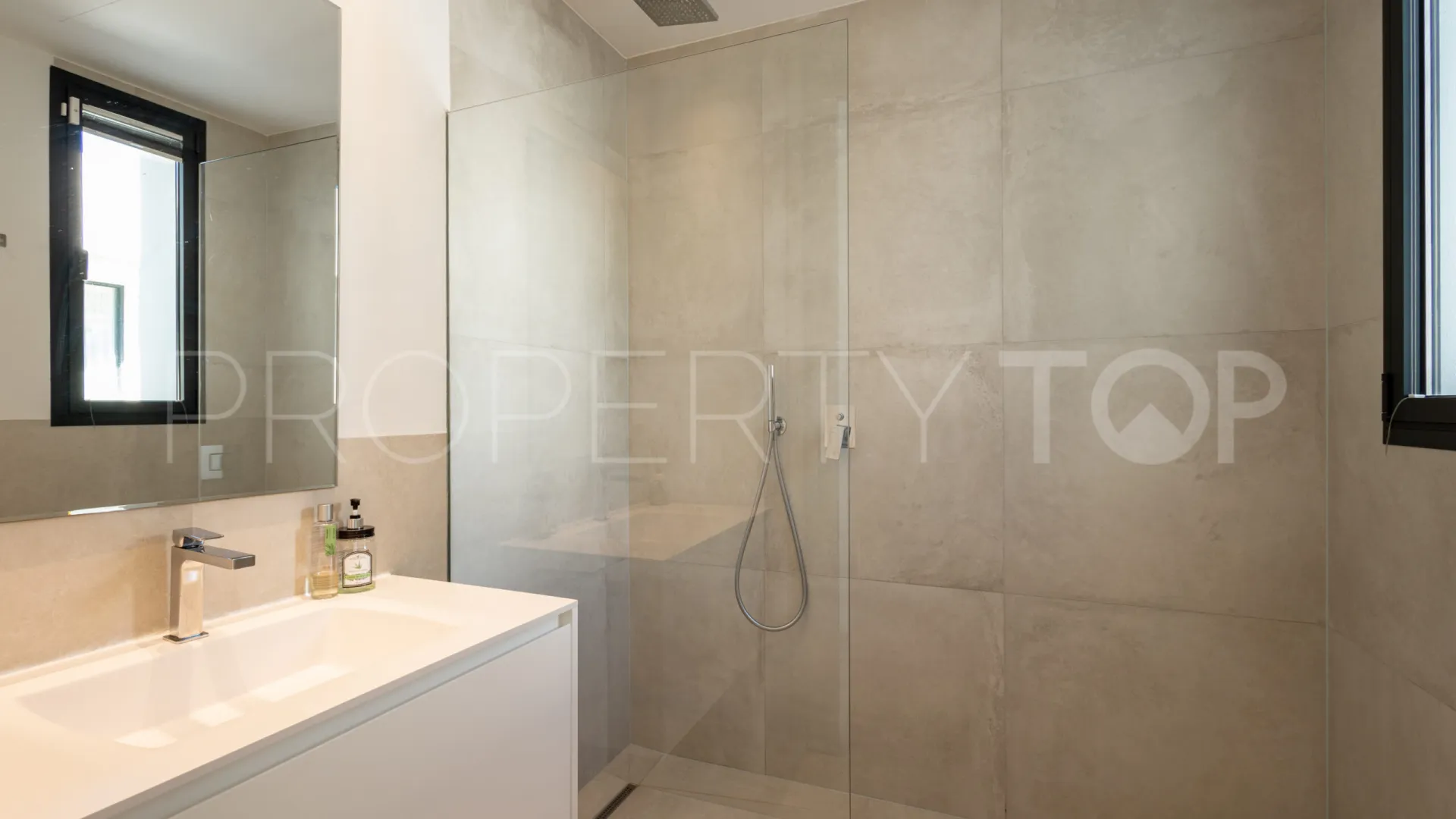 Belfry, villa en venta de 4 dormitorios